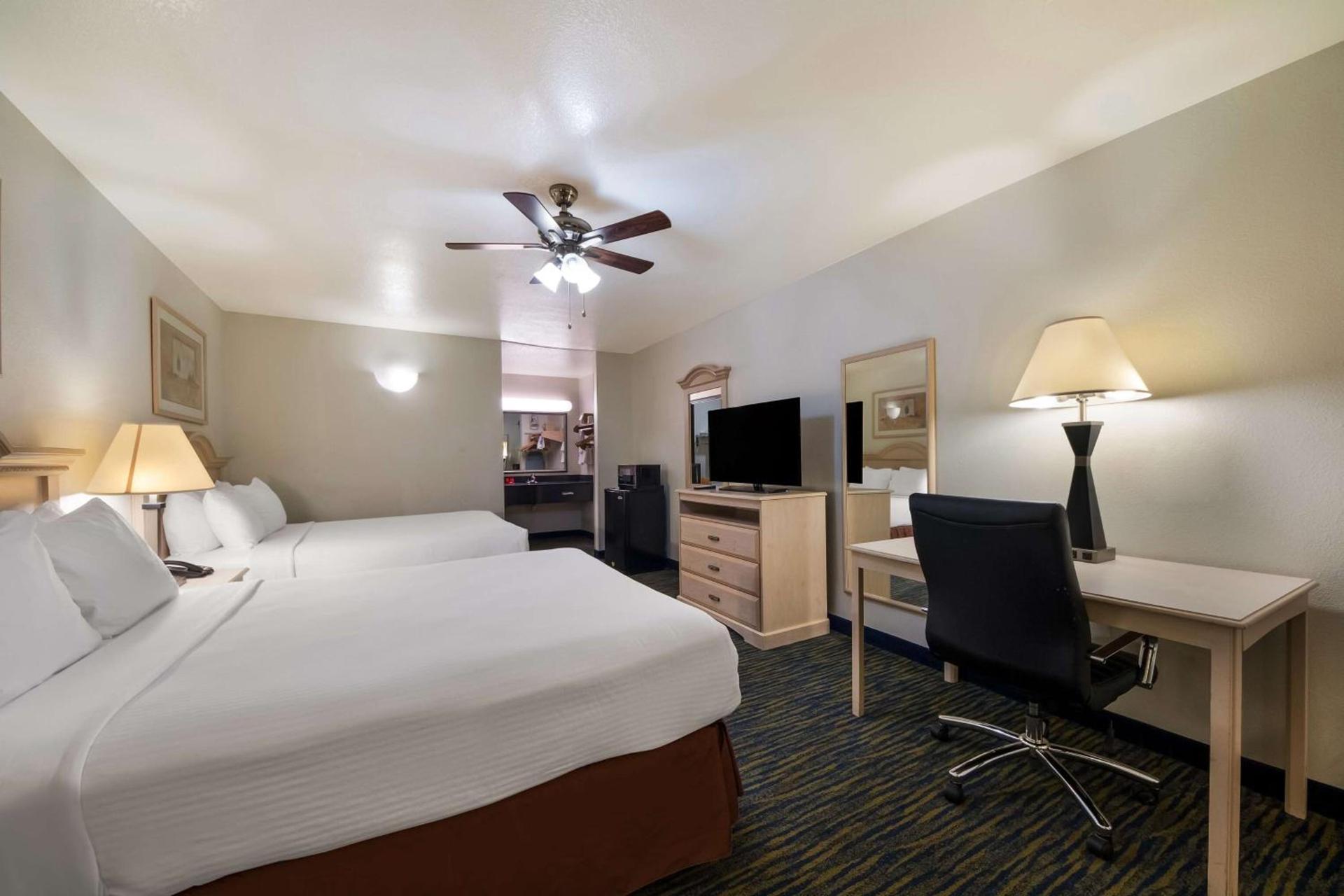 SureStay Hotel by Best Western Falfurrias photo 21