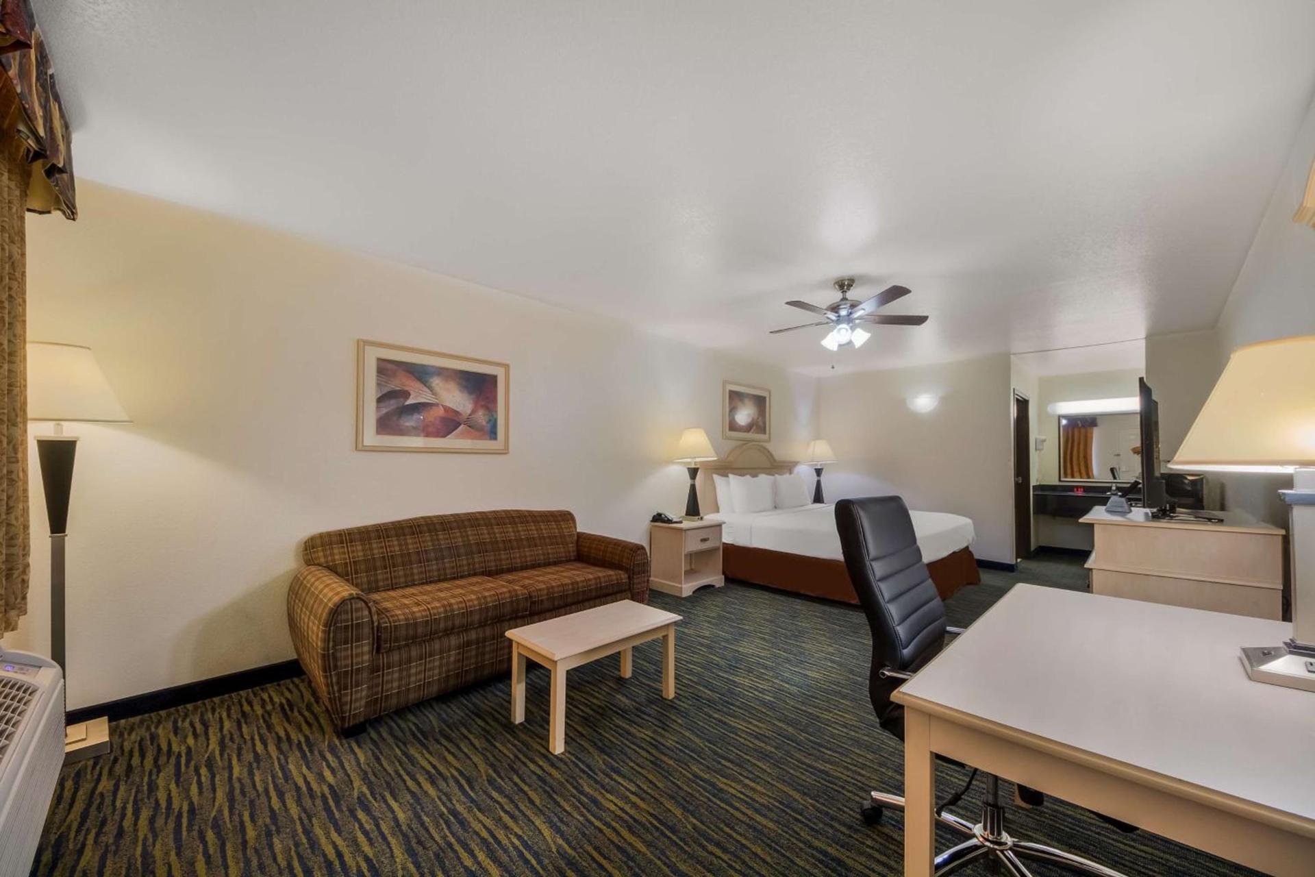 SureStay Hotel by Best Western Falfurrias photo 23