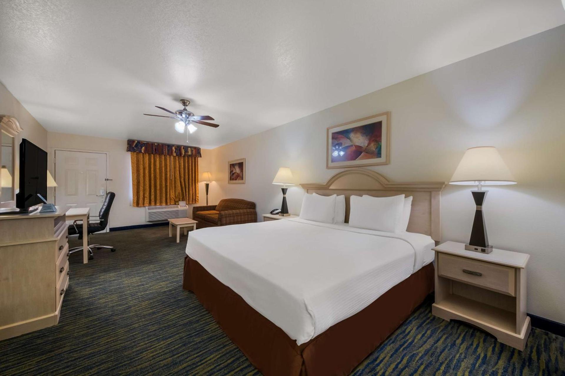 SureStay Hotel by Best Western Falfurrias photo 25