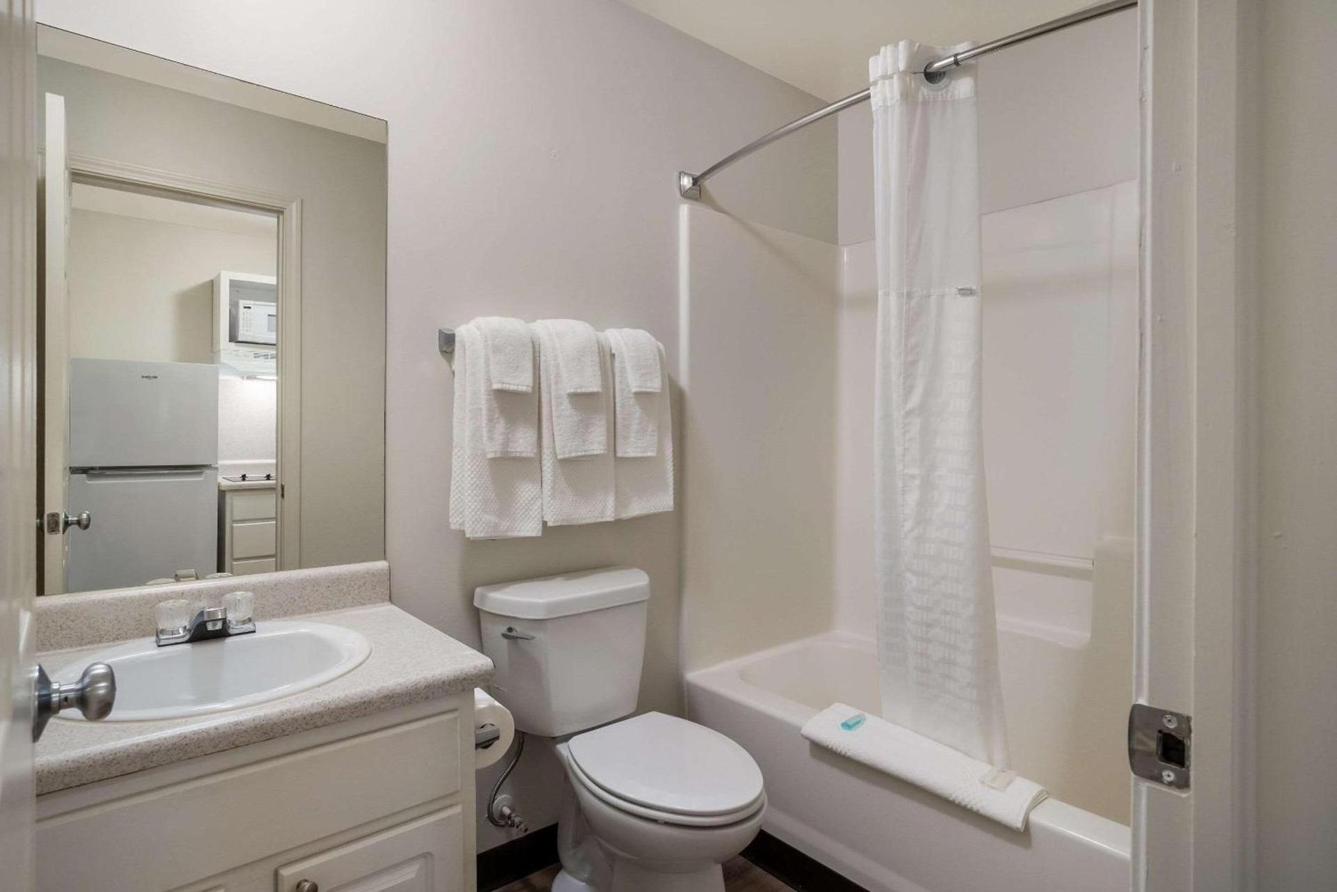 Suburban Studios Denver Central-Arvada photo 30