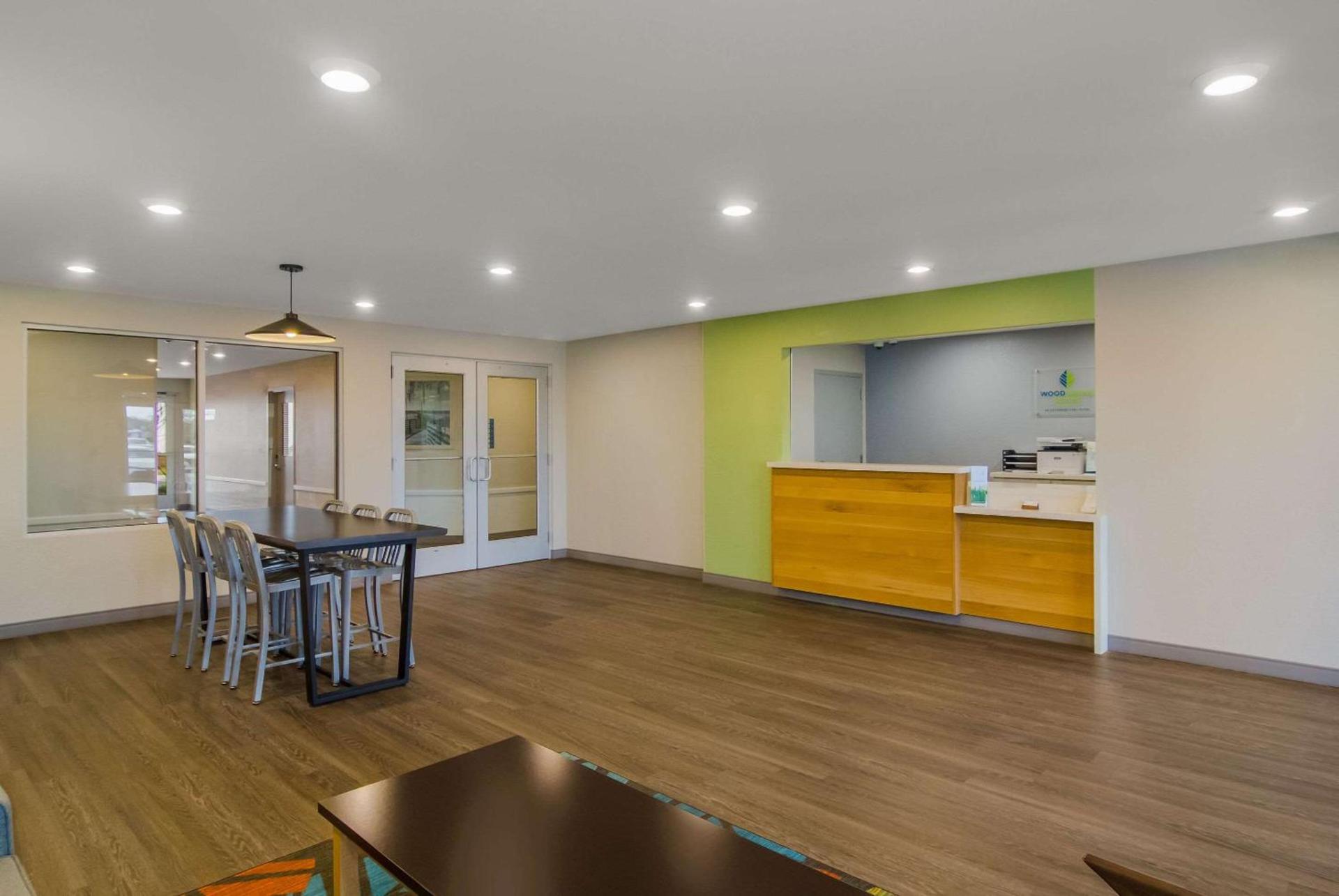 WoodSpring Suites Jacksonville Orange Park photo 3