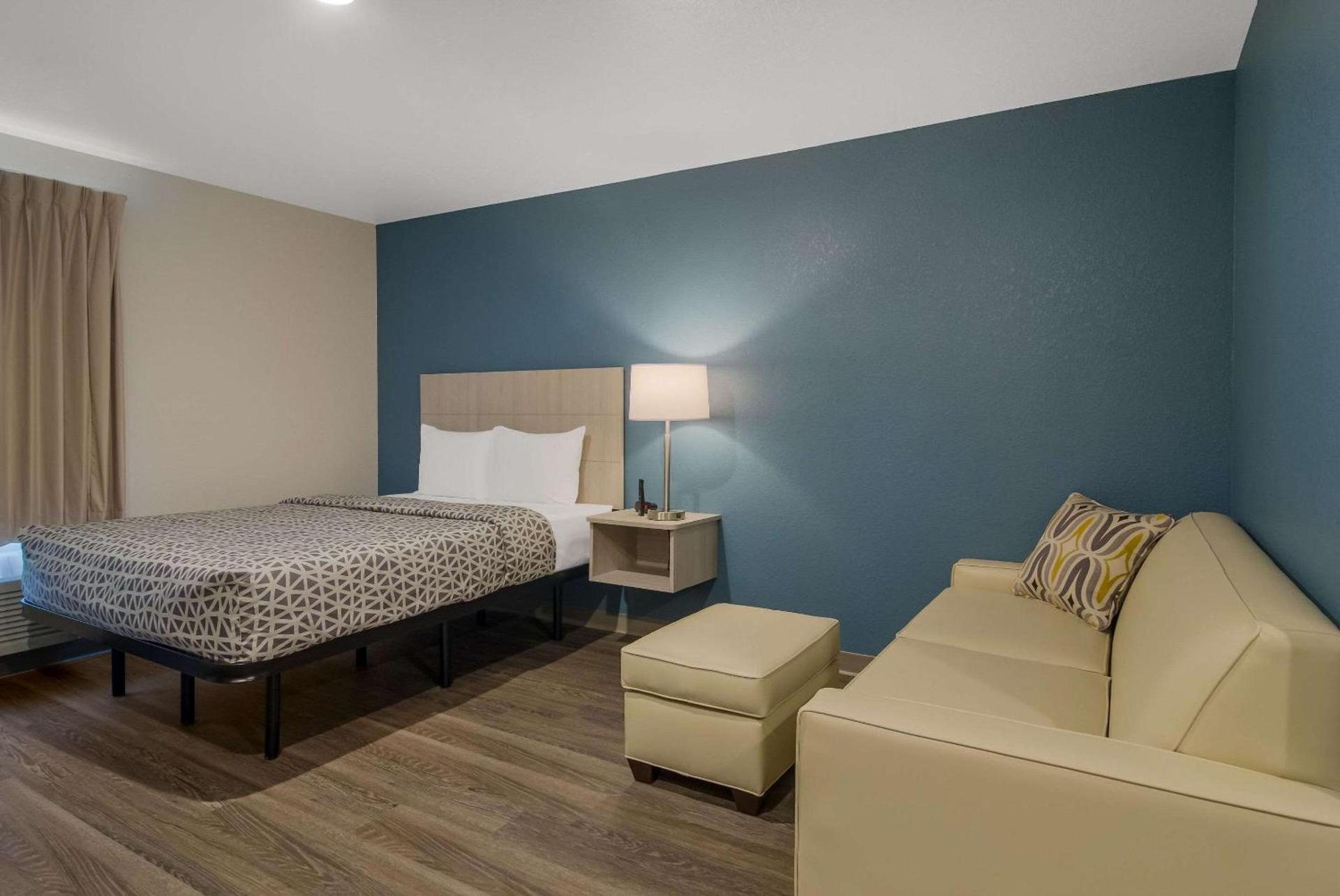 WoodSpring Suites Jacksonville Orange Park photo 21