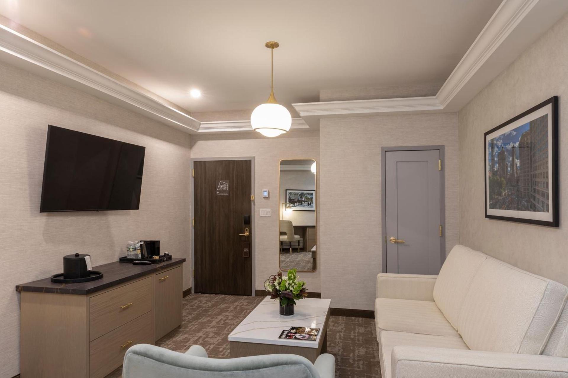 Broadway Plaza Hotel photo 49