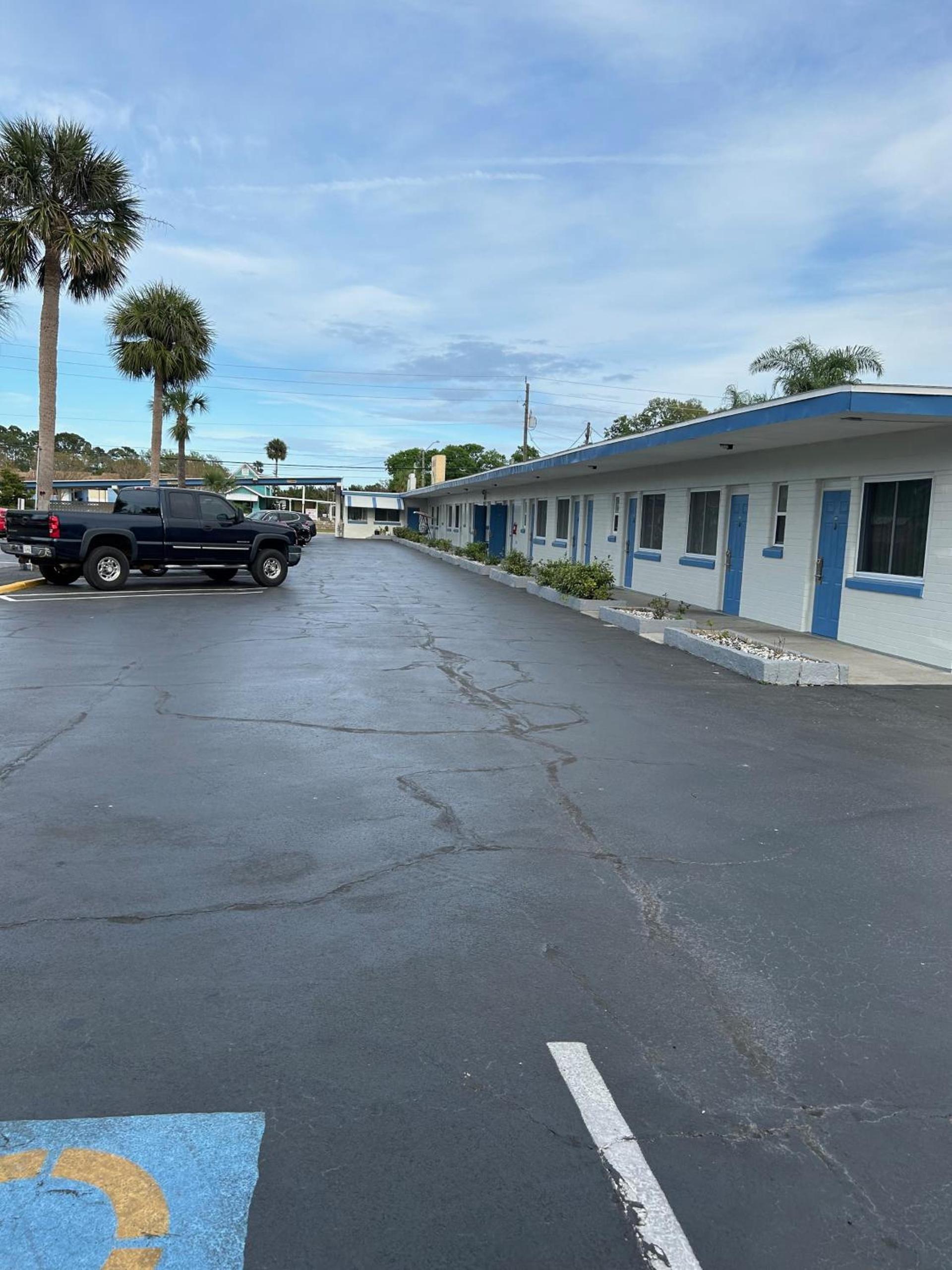 Sunshine Inn of Daytona Beach photo 5
