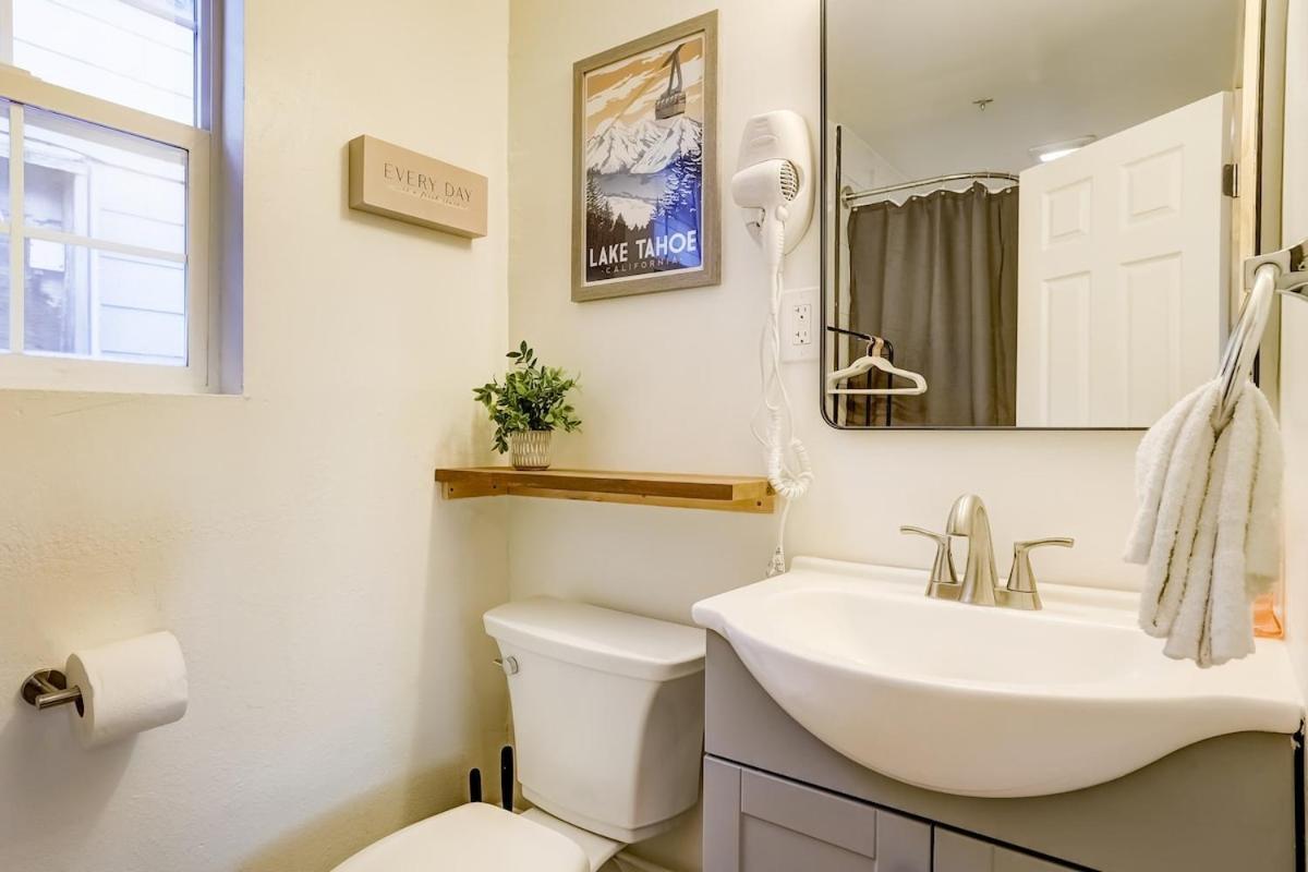 Tahoe Mountain Inn photo 46