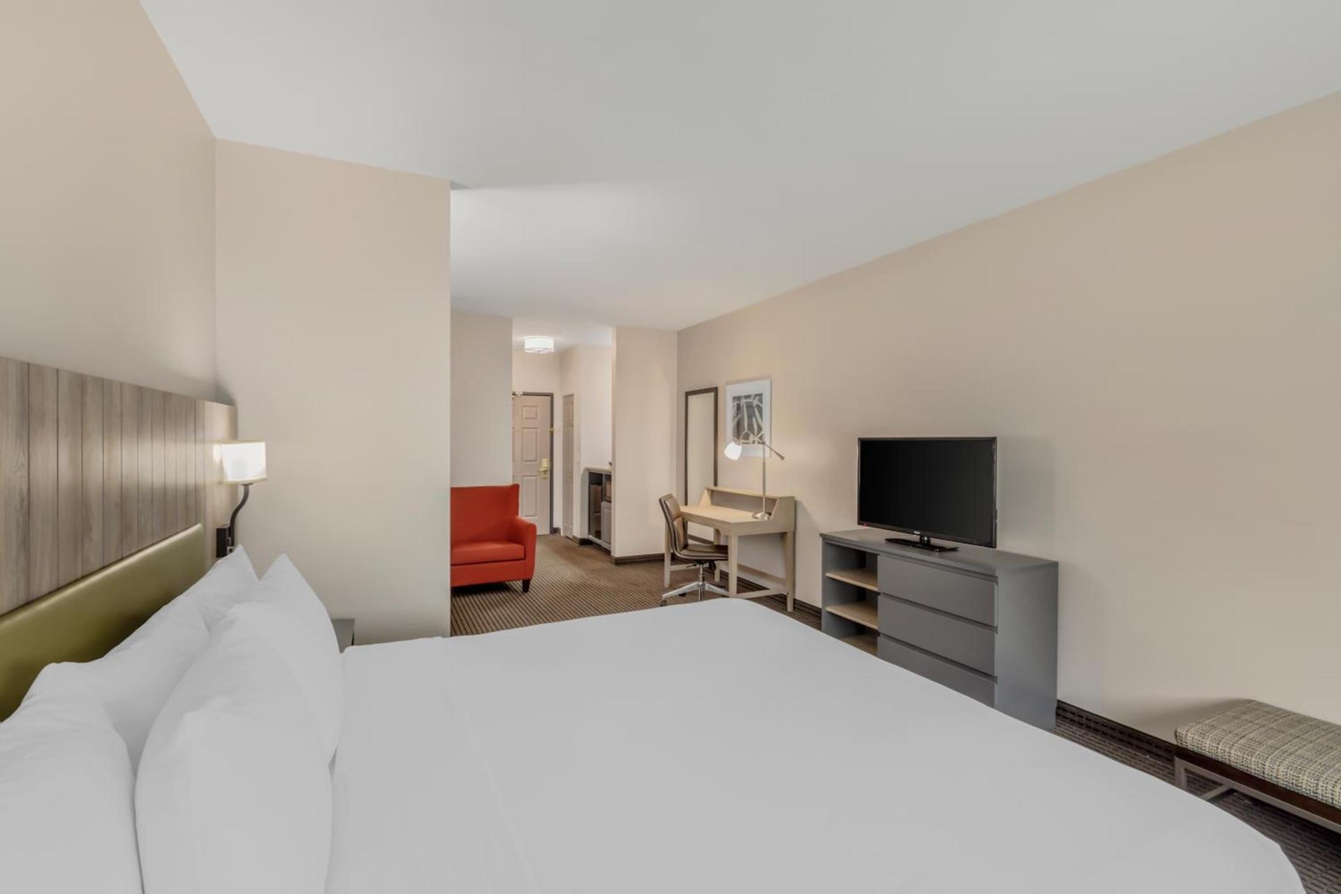 Country Inn & Suites by Radisson, Elk Grove Village-Itasca photo 51