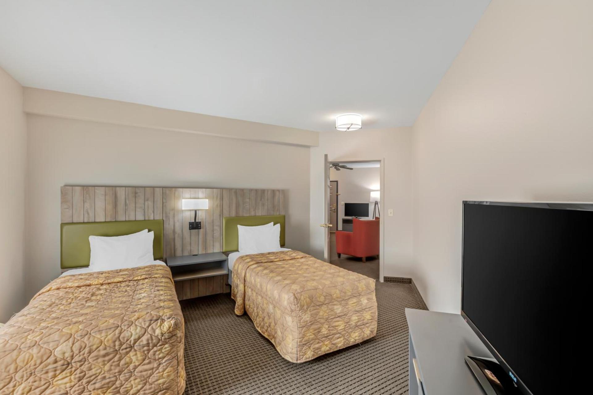 Country Inn & Suites by Radisson, Elk Grove Village-Itasca photo 62