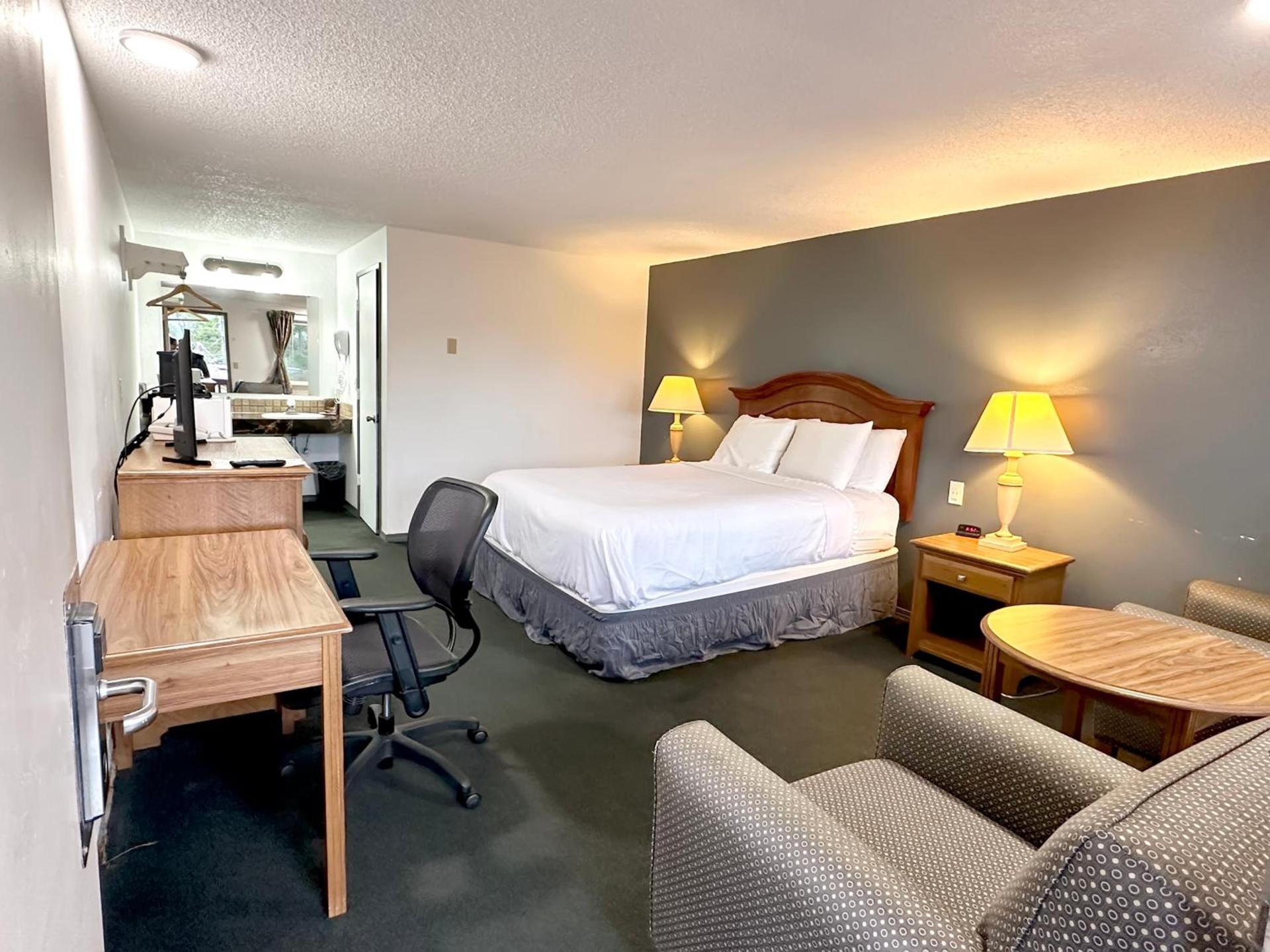 Economy Inn photo 27