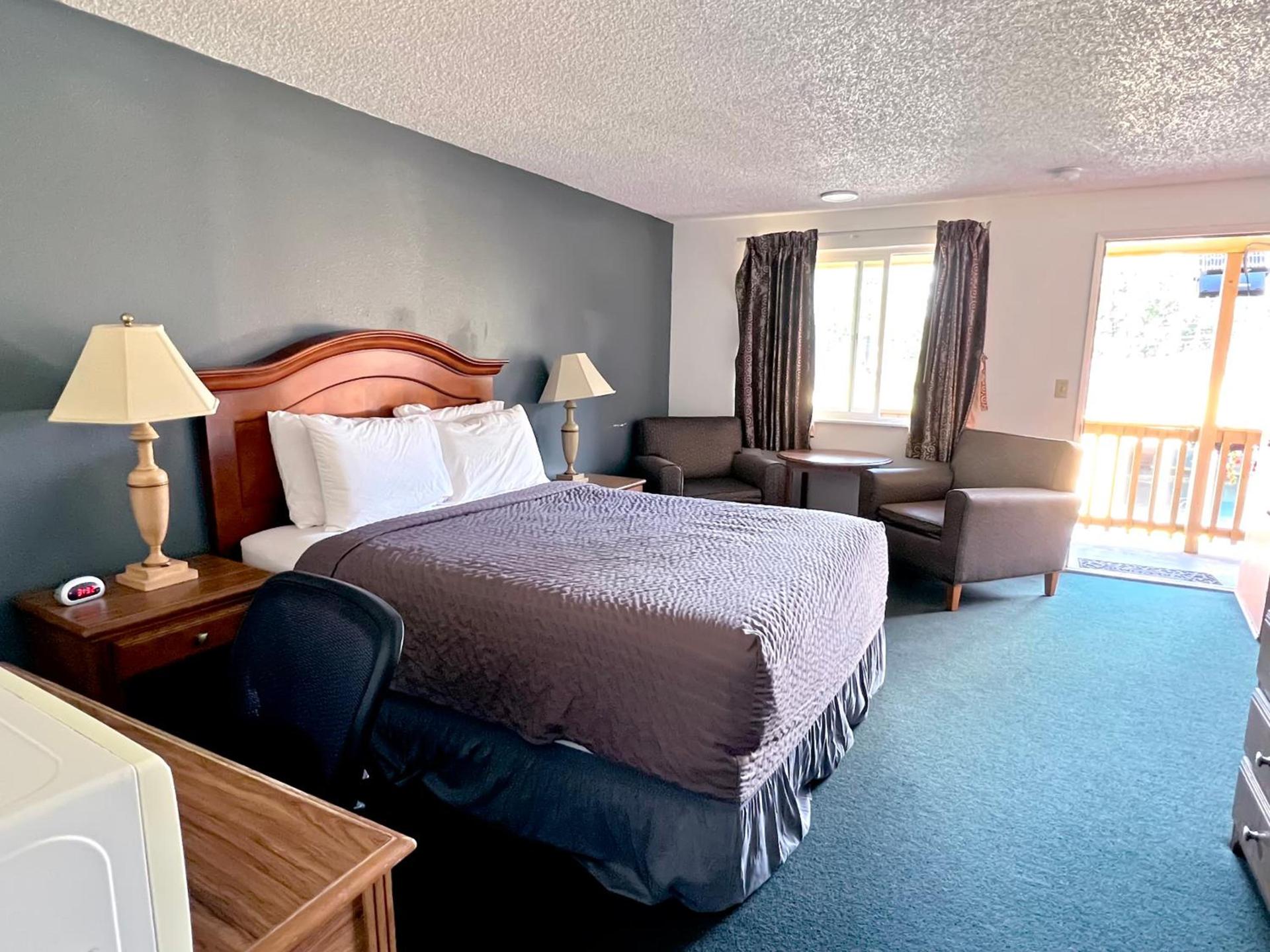 Economy Inn photo 28