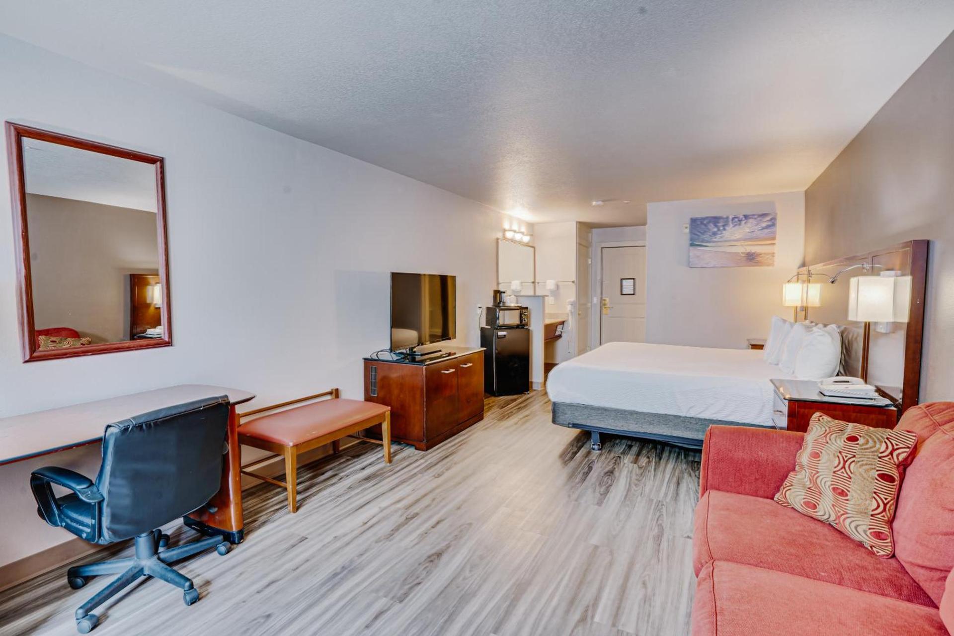 The Ashley Inn & Suites photo 71