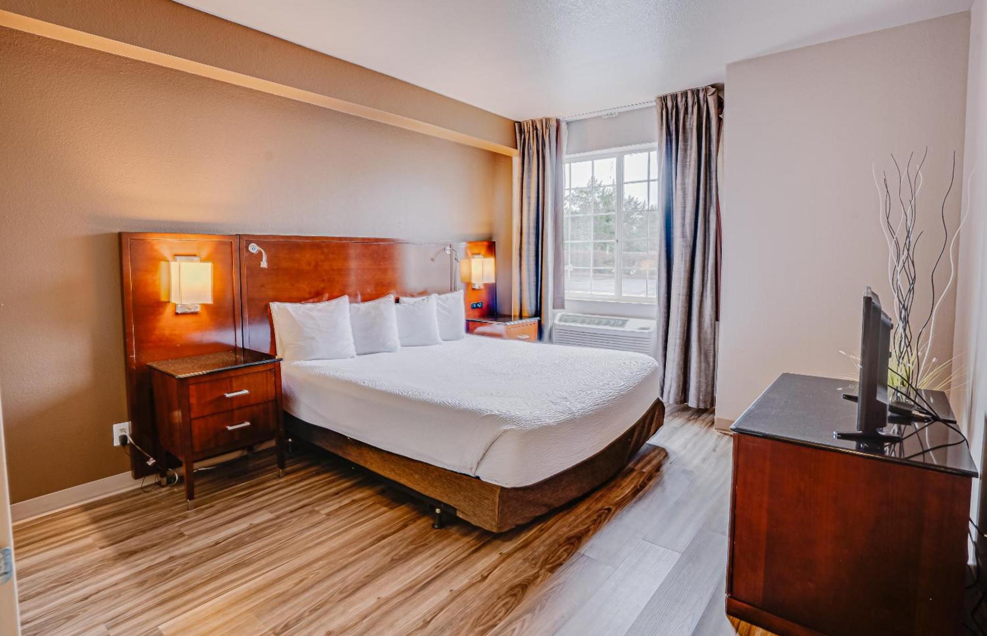 The Ashley Inn & Suites photo 54