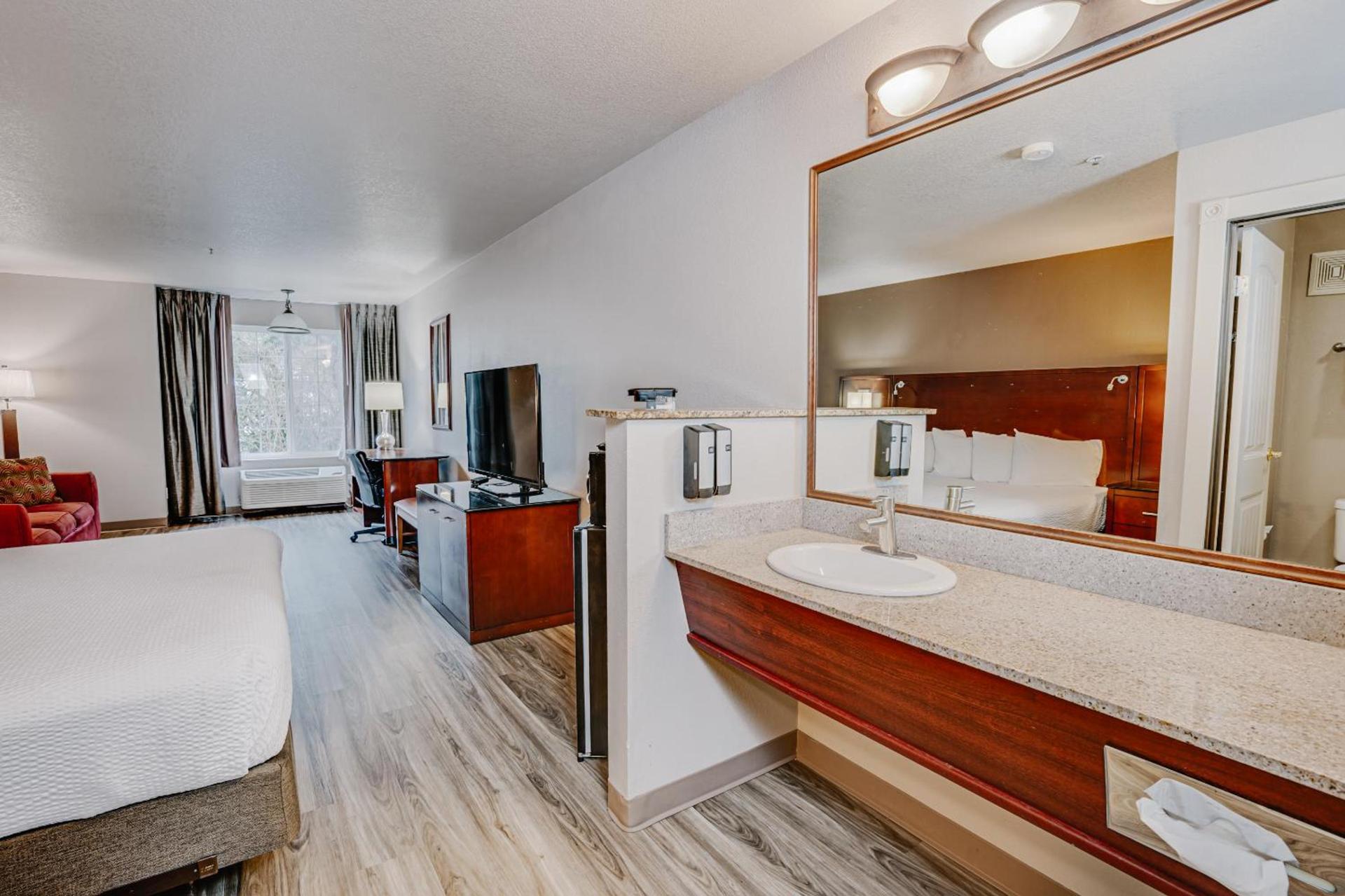 The Ashley Inn & Suites photo 65