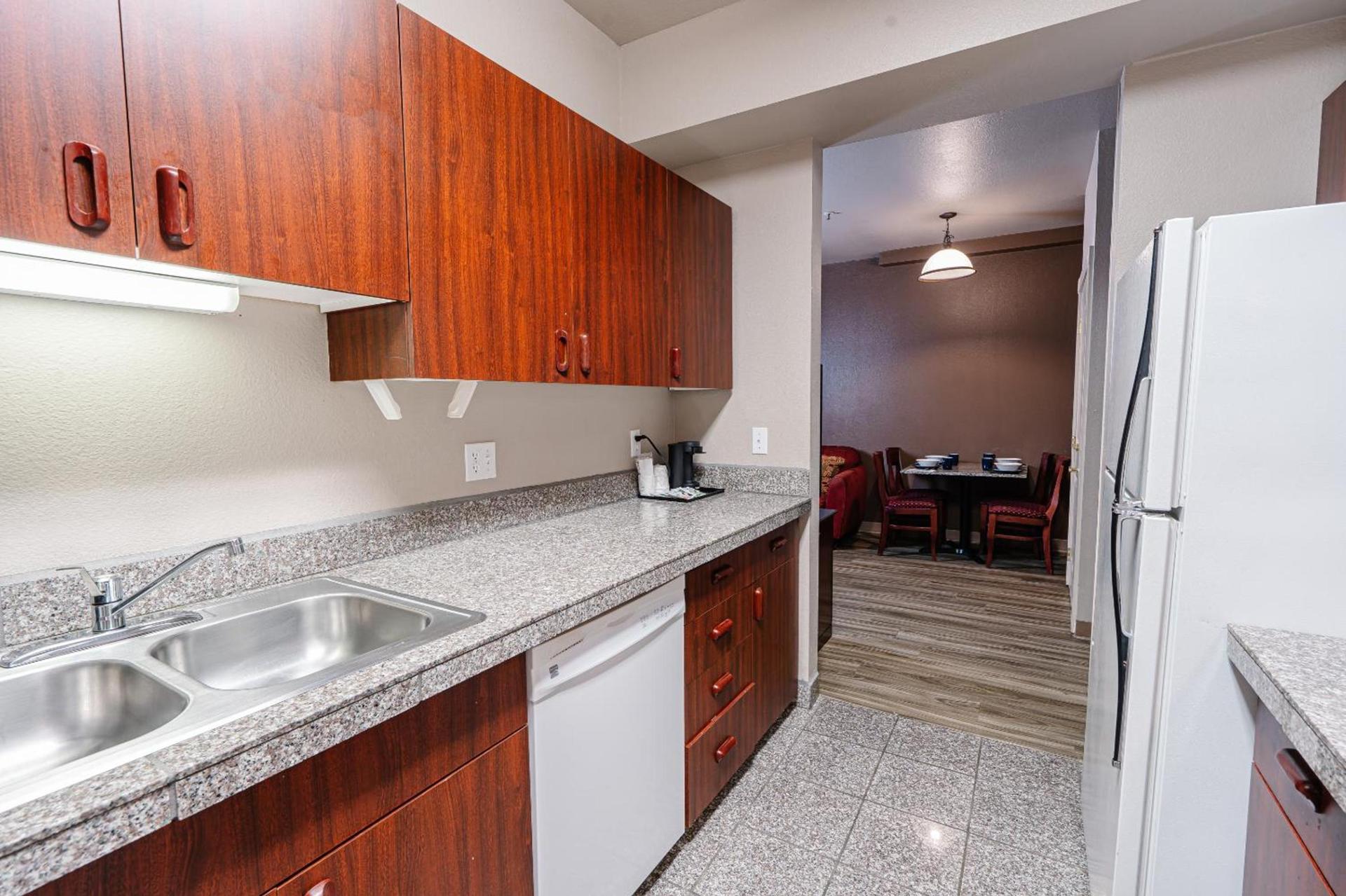 The Ashley Inn & Suites photo 52
