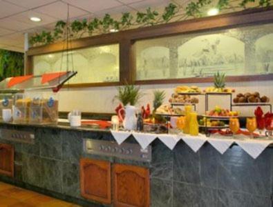 Merced Inn & Suites photo 4