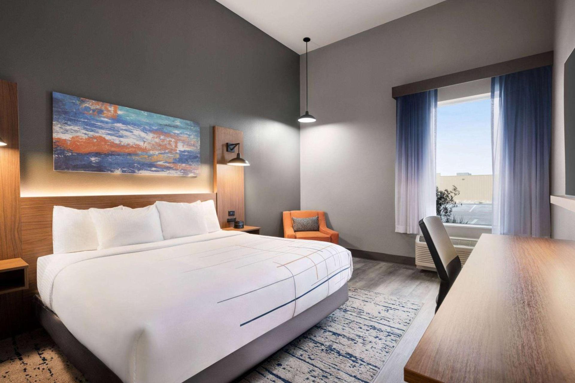 La Quinta Inn & Suites by Wyndham Del Rio photo 49