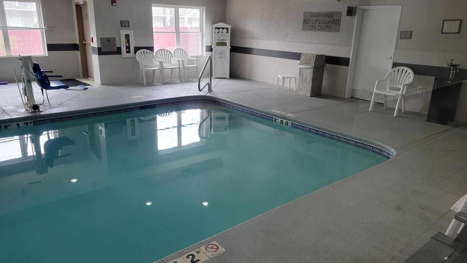 Country Inn & Suites By Radisson, McDonough, GA photo 5
