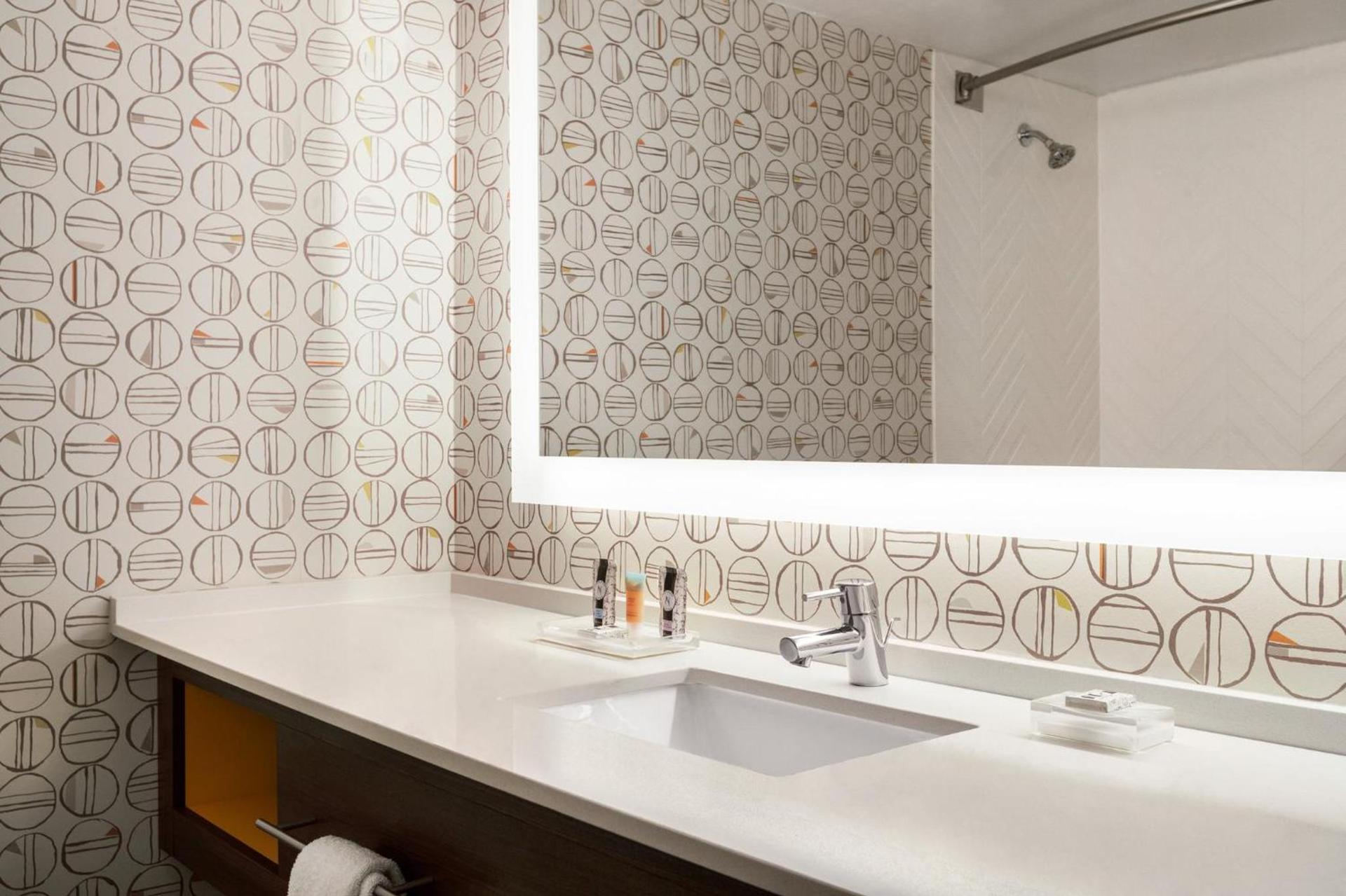 Holiday Inn Orlando International Airport by IHG photo 68