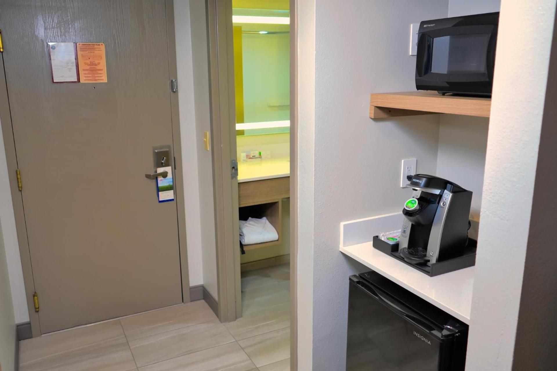 Holiday Inn Express Hotel & Suites Tampa-Oldsmar by IHG photo 61