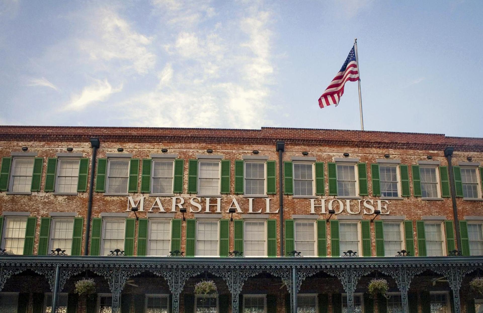 The Marshall House photo 23