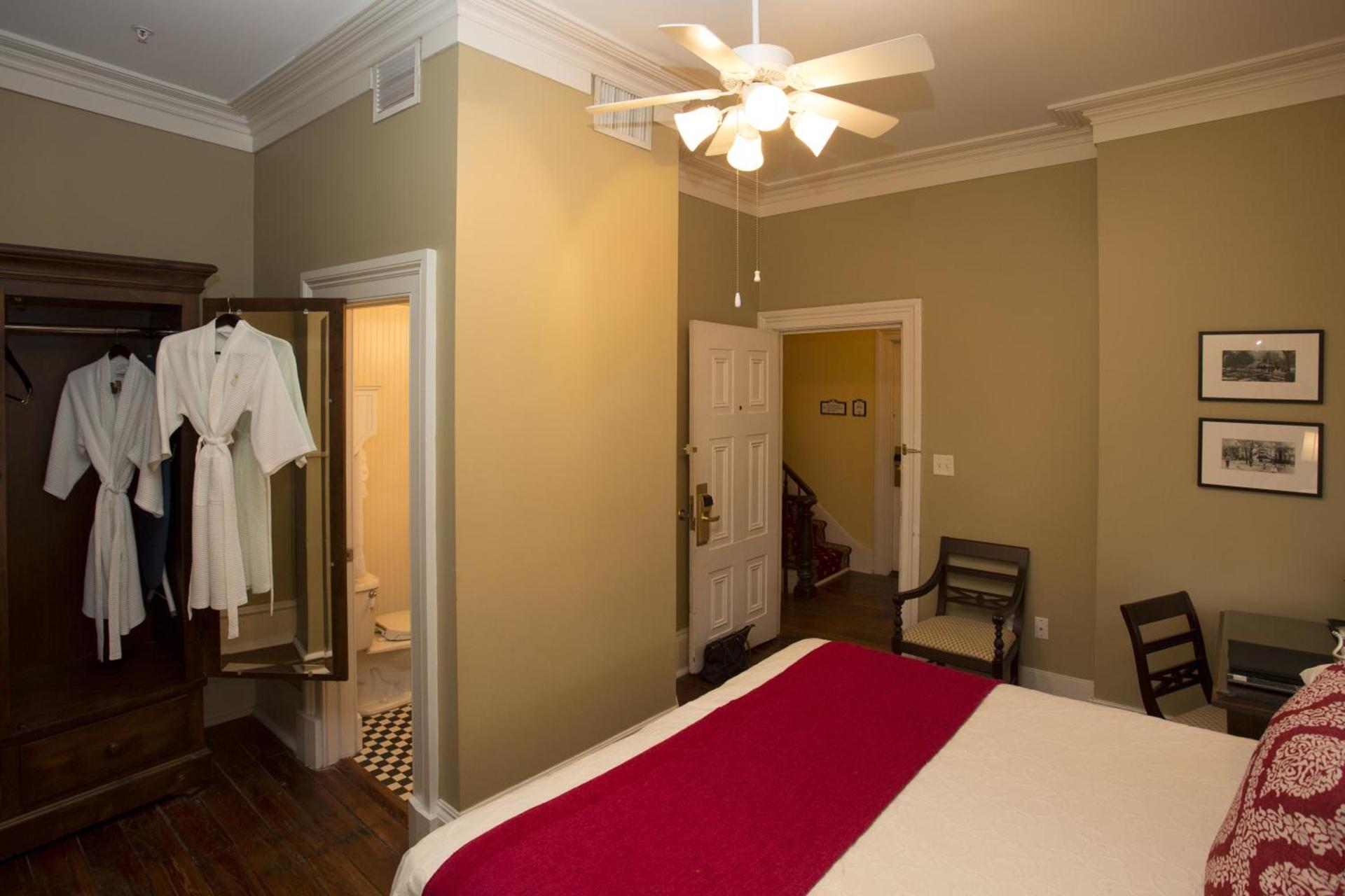 The Marshall House photo 30