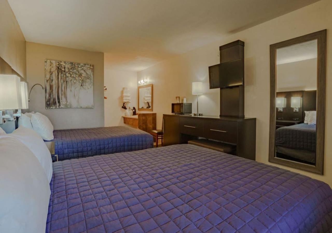 Shady Acre Inn and Suites photo 4
