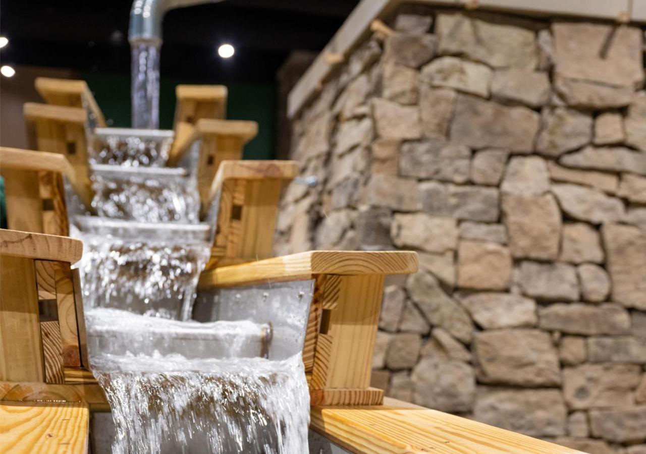 Country Cascades Waterpark Resort photo 43