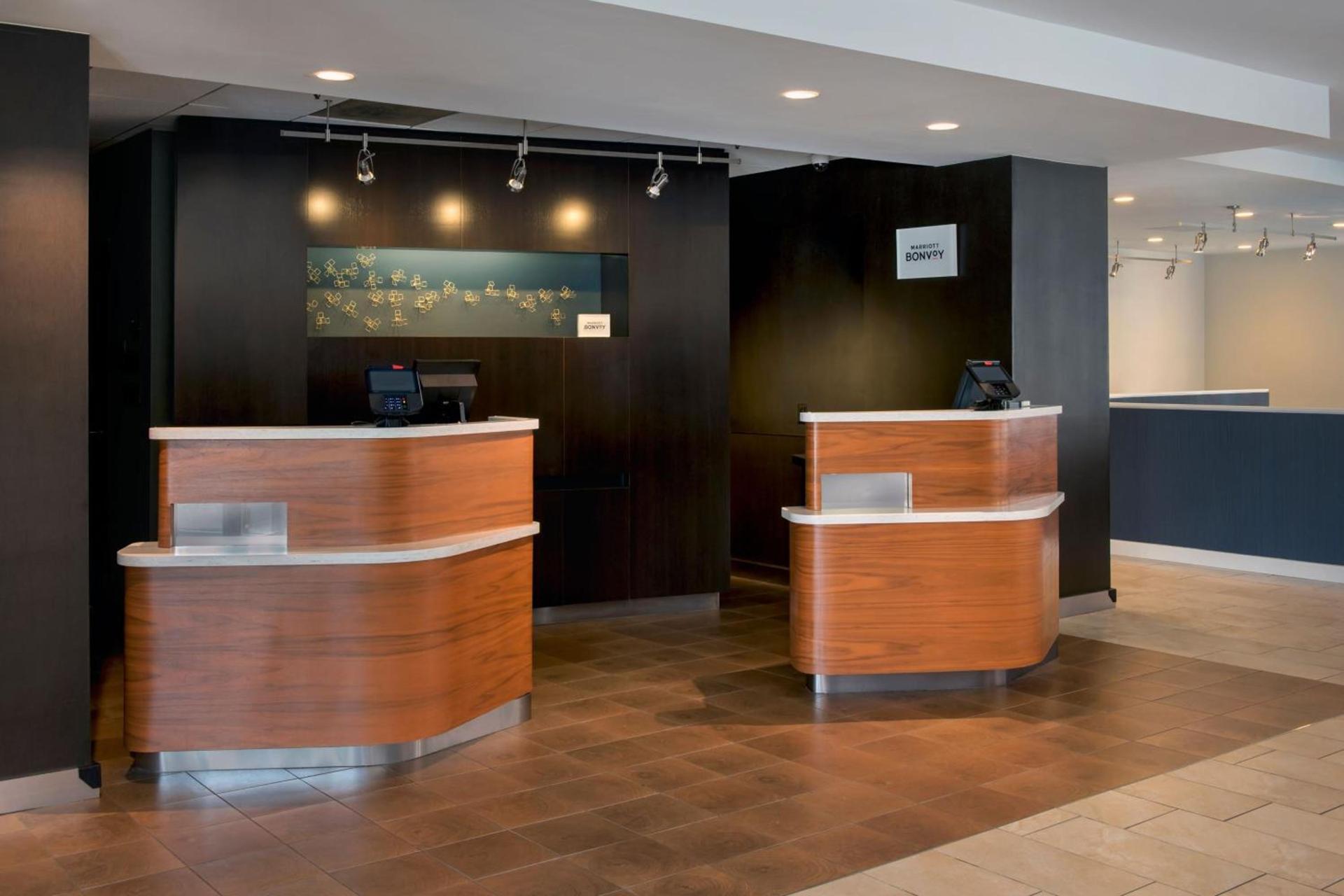 Courtyard By Marriott Baltimore Hunt Valley photo 2