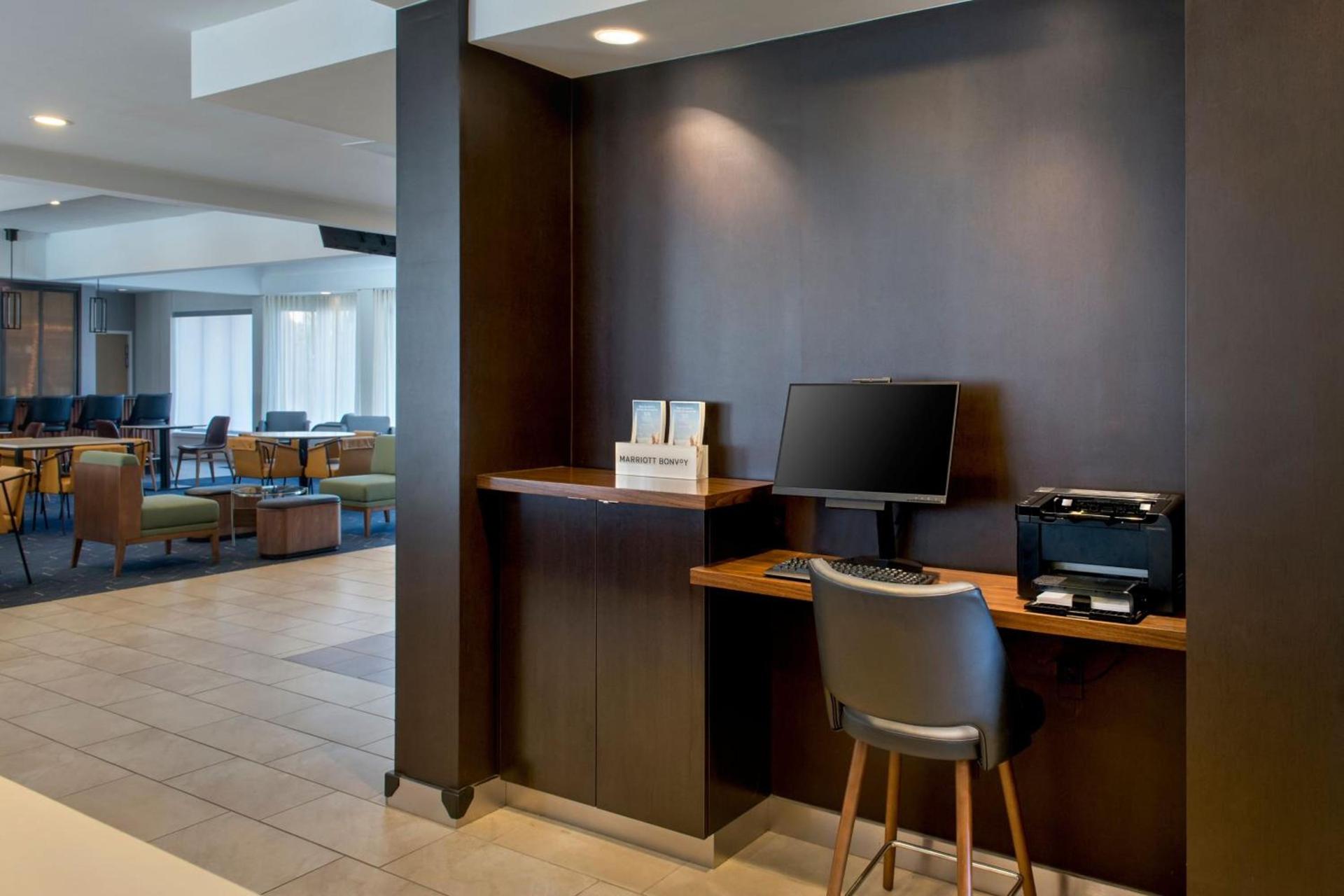 Courtyard By Marriott Baltimore Hunt Valley photo 18