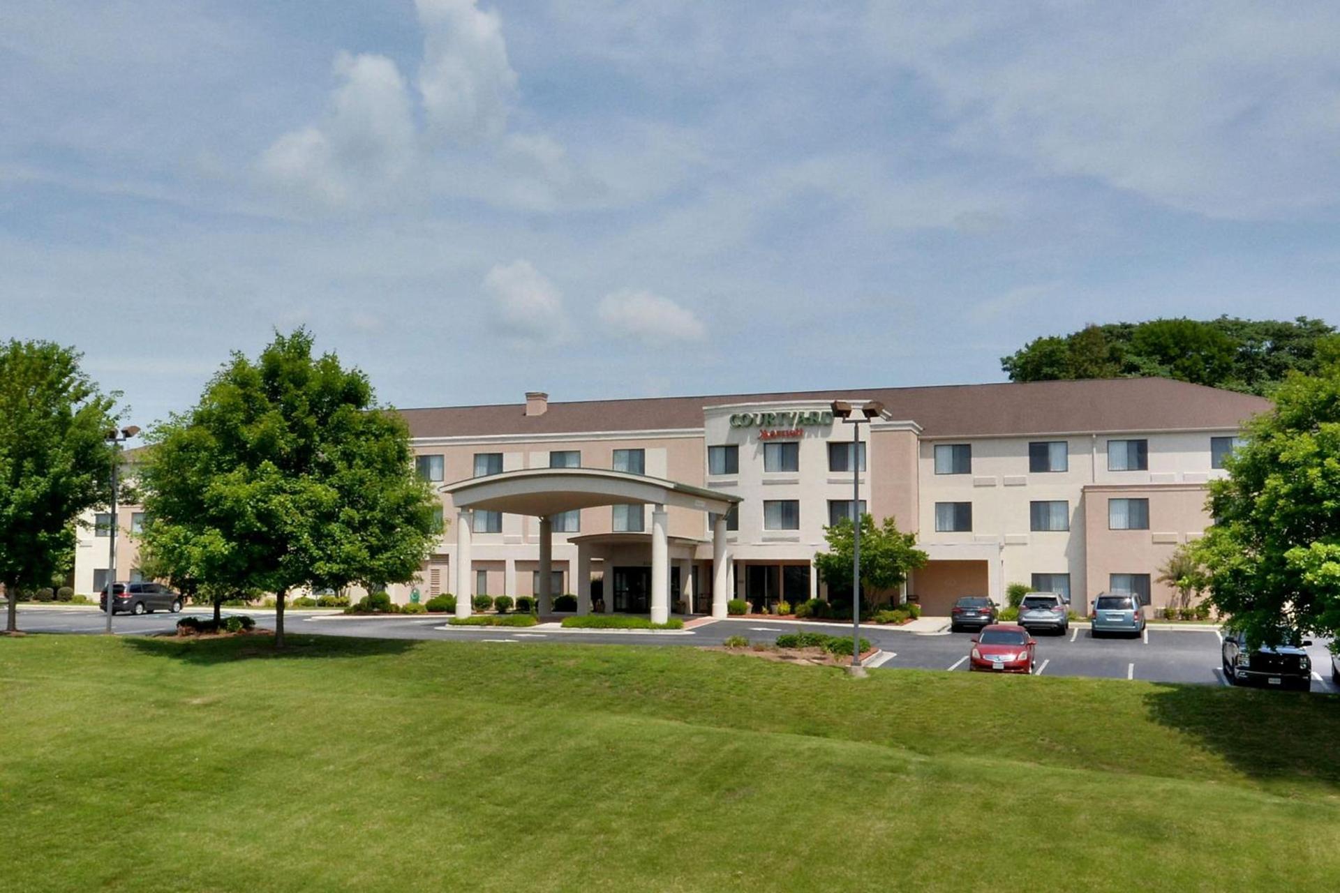 Courtyard Danville — hotel in Danville