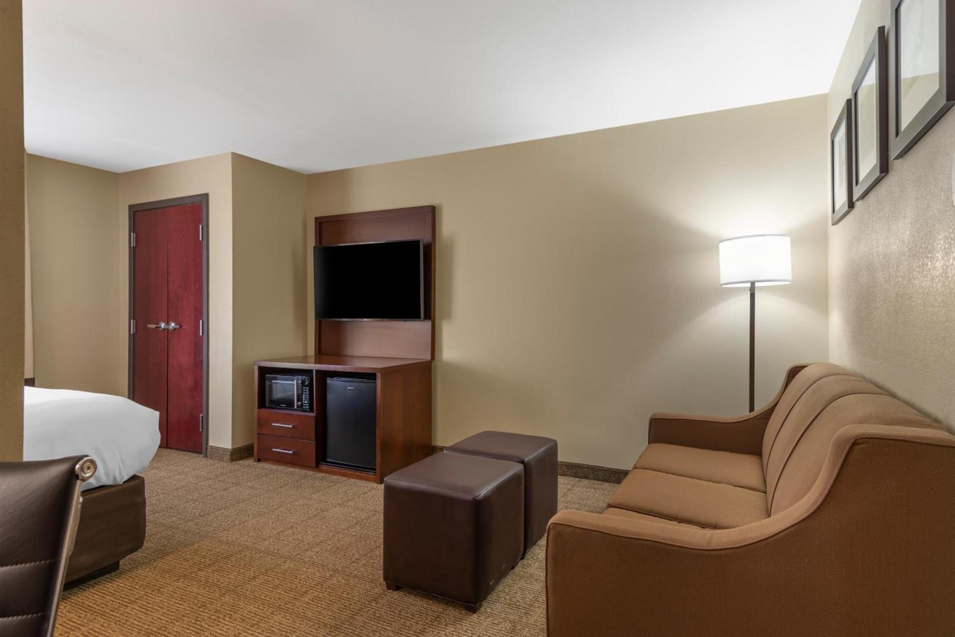 Comfort Suites Locust Grove Atlanta South photo 15