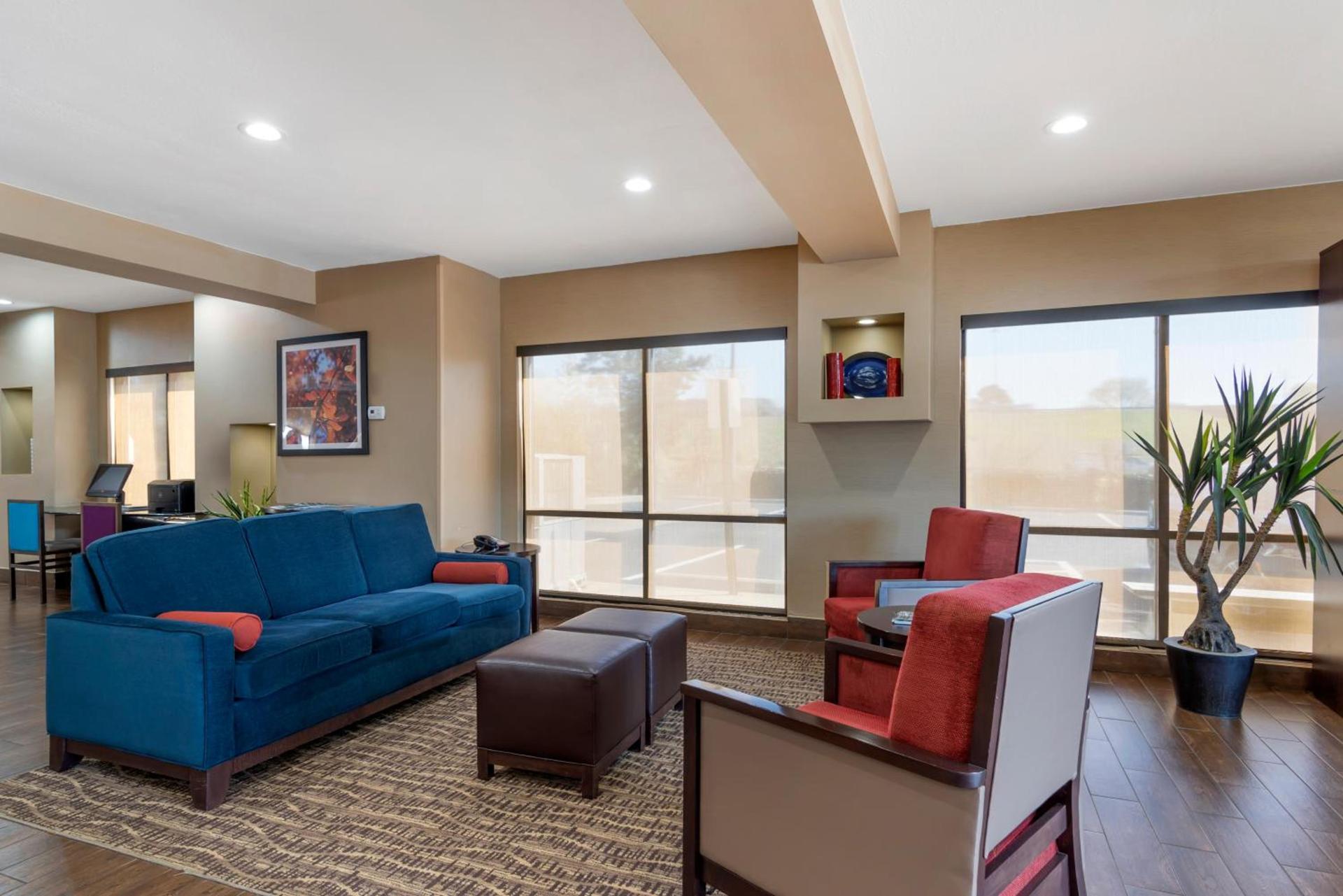Comfort Suites Locust Grove Atlanta South photo 27
