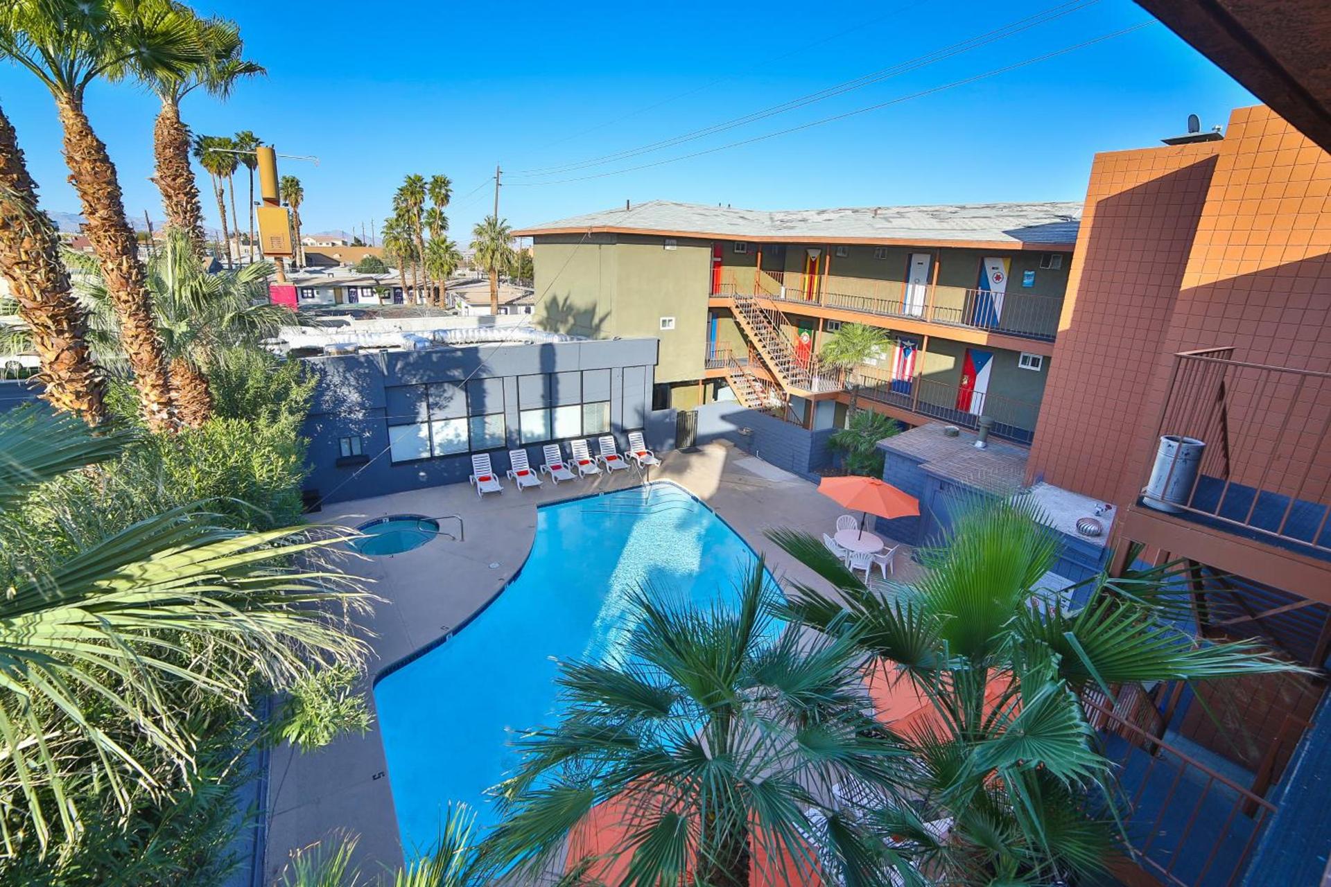 Motel 6 - Las Vegas, NV – Downtown Fremont St Experience photo 2