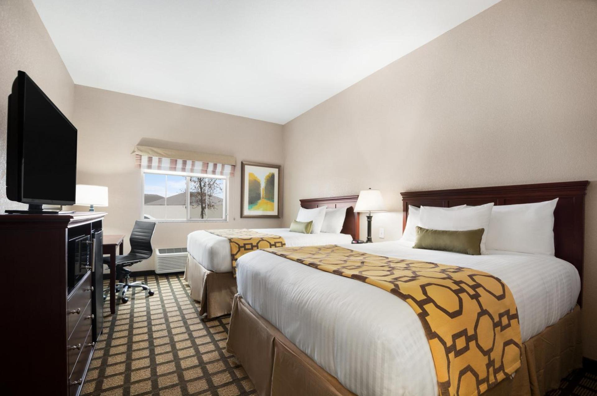 Baymont Inn & Suites by Wyndham Odessa photo 11