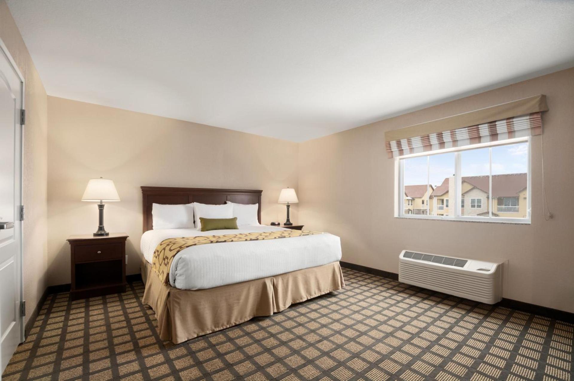 Baymont Inn & Suites by Wyndham Odessa photo 13