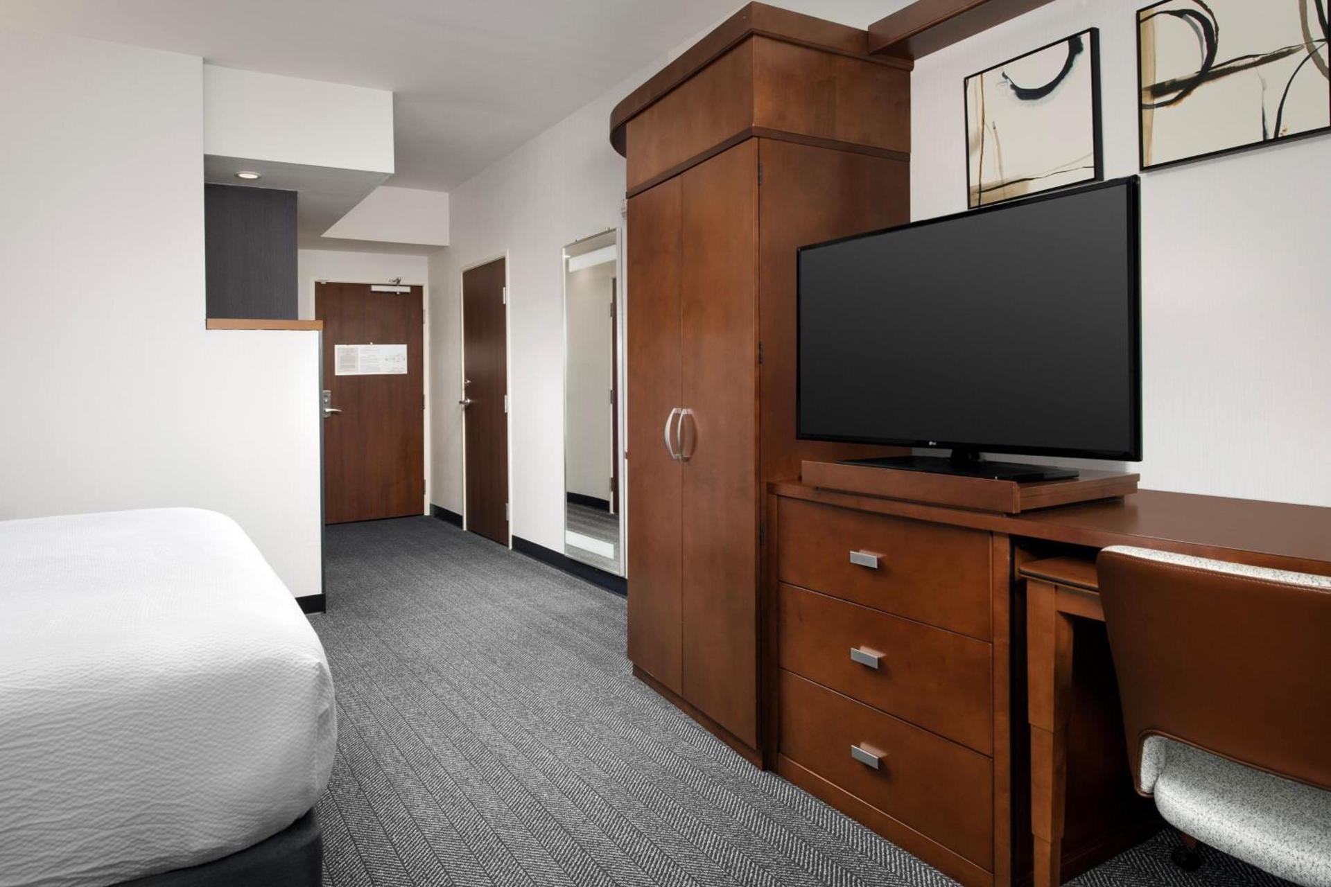 Courtyard By Marriott Little Rock North photo 12