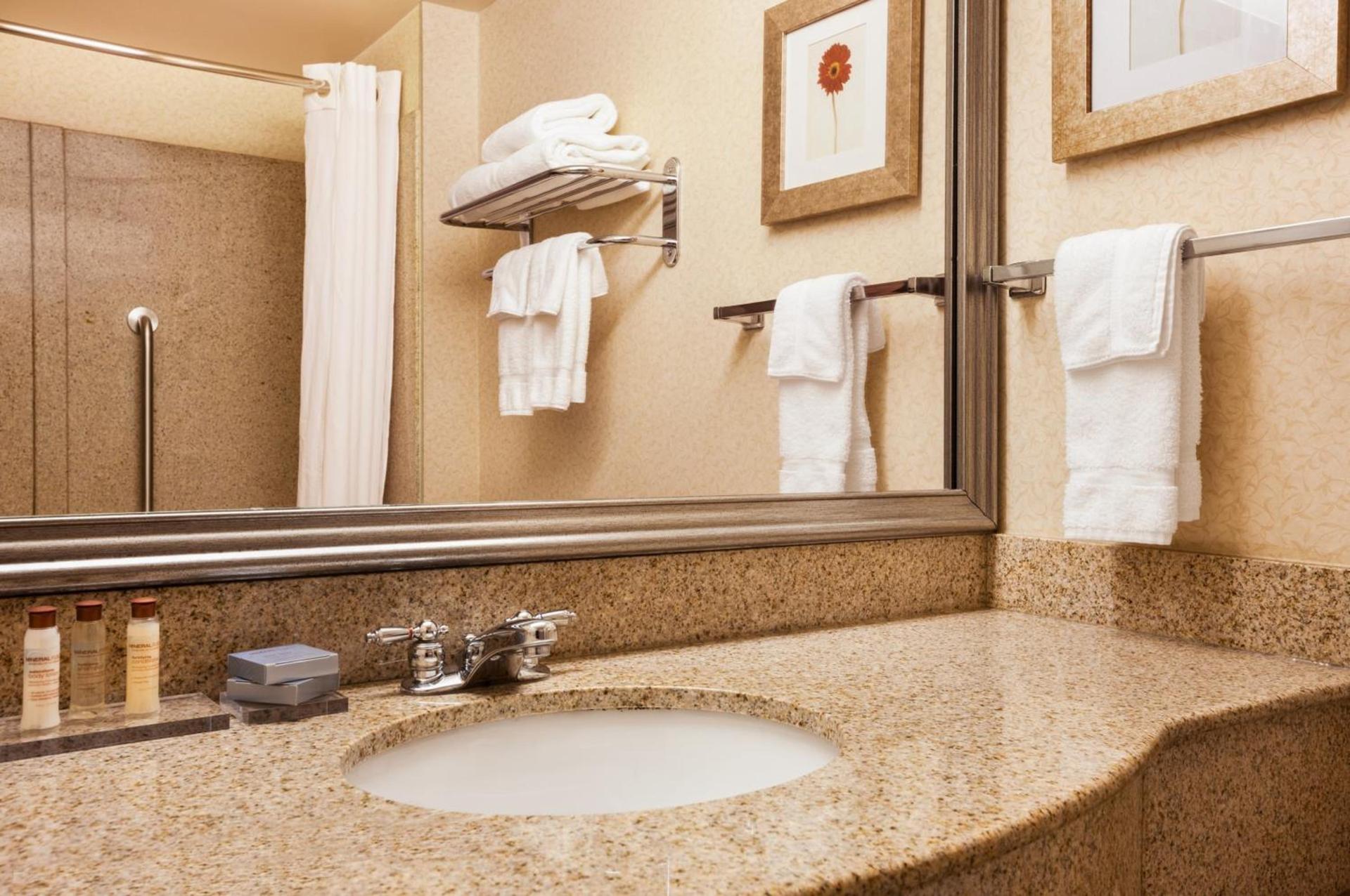 Wingate by Wyndham Chesapeake photo 7