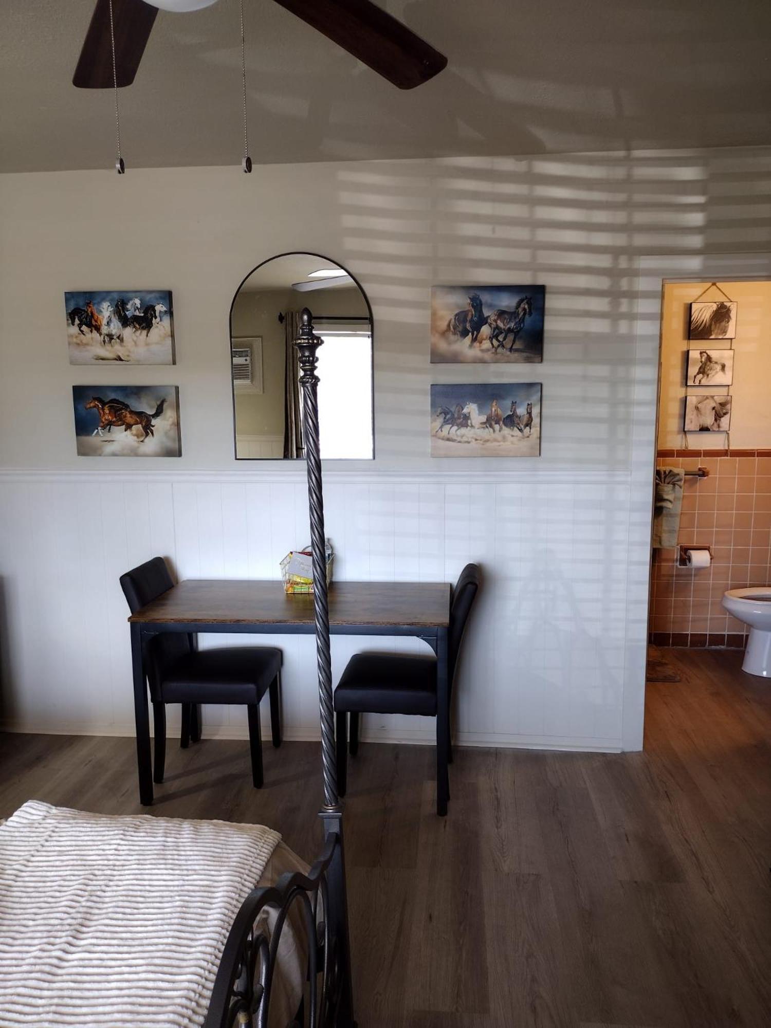 Shamrock Cove Inn photo 19