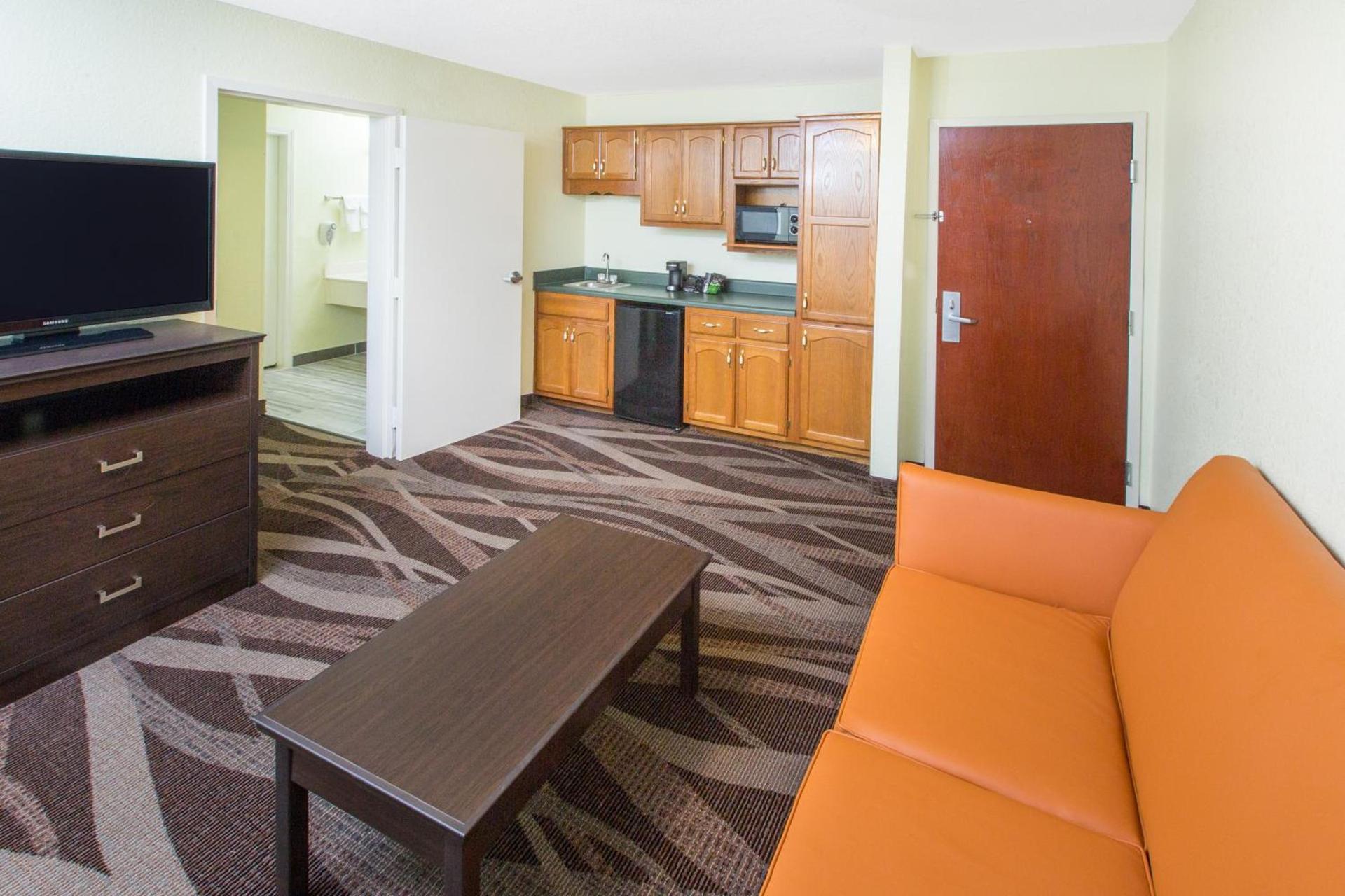 Super 8 by Wyndham Southaven photo 11