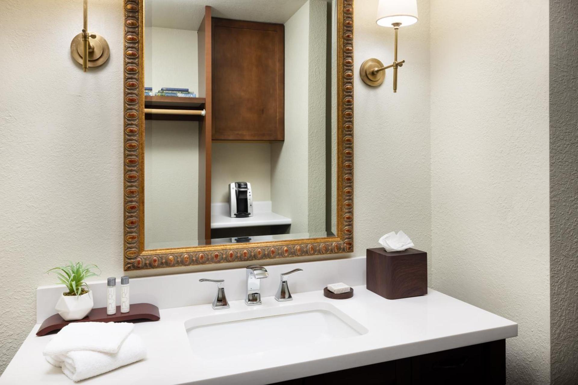 Salmon Falls Resort photo 35