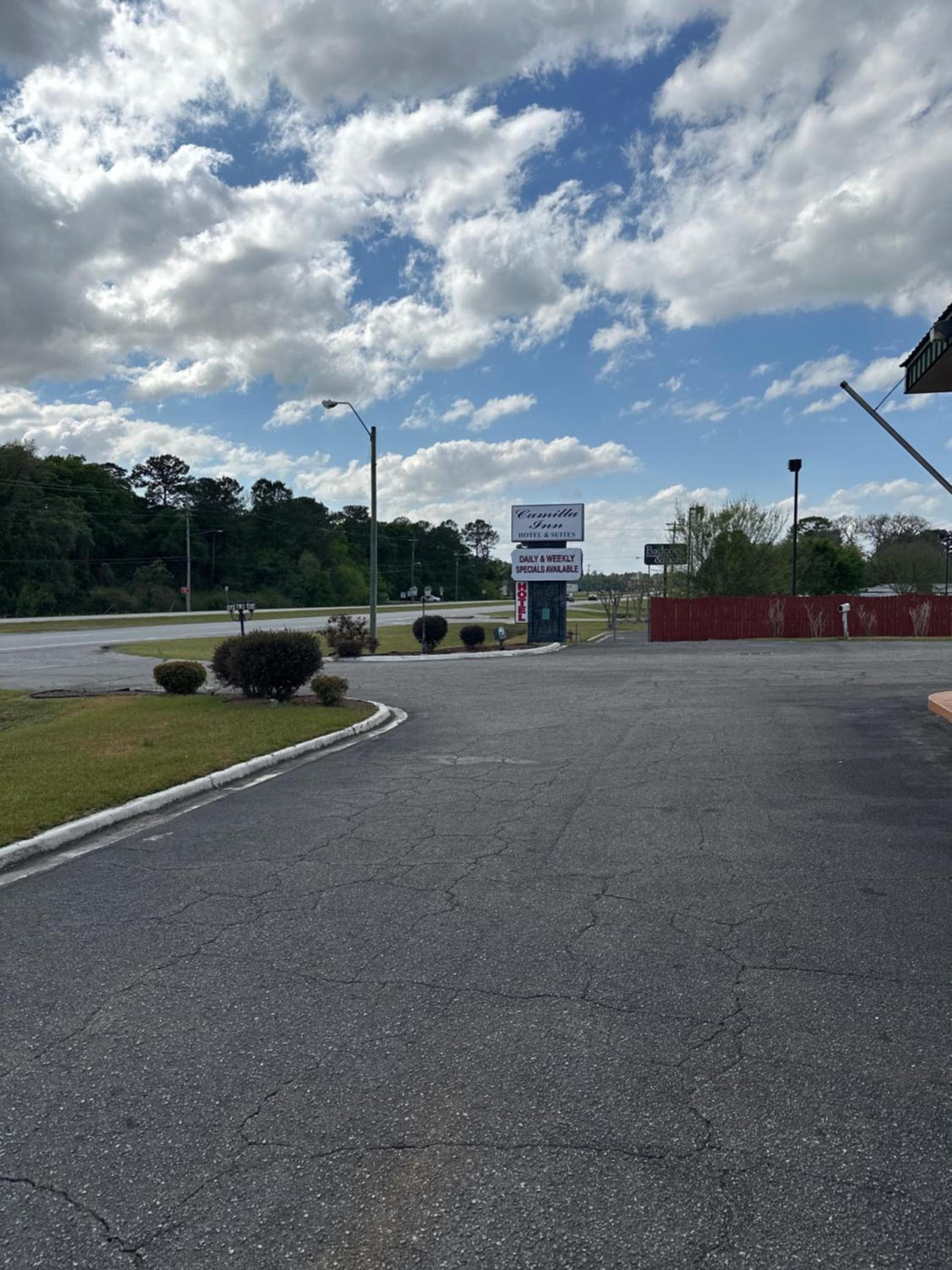Camilla Inn & Suites photo 4