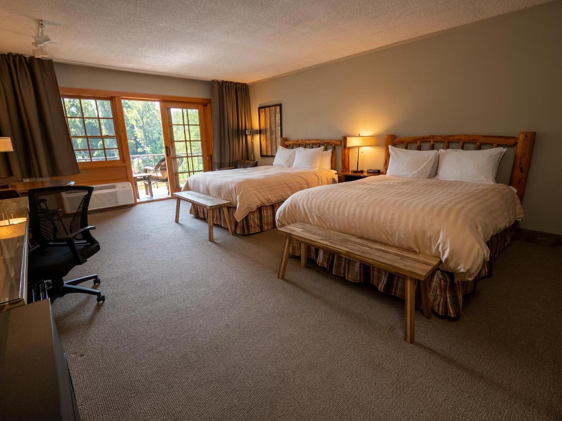 The Lodge at Riverside photo 2