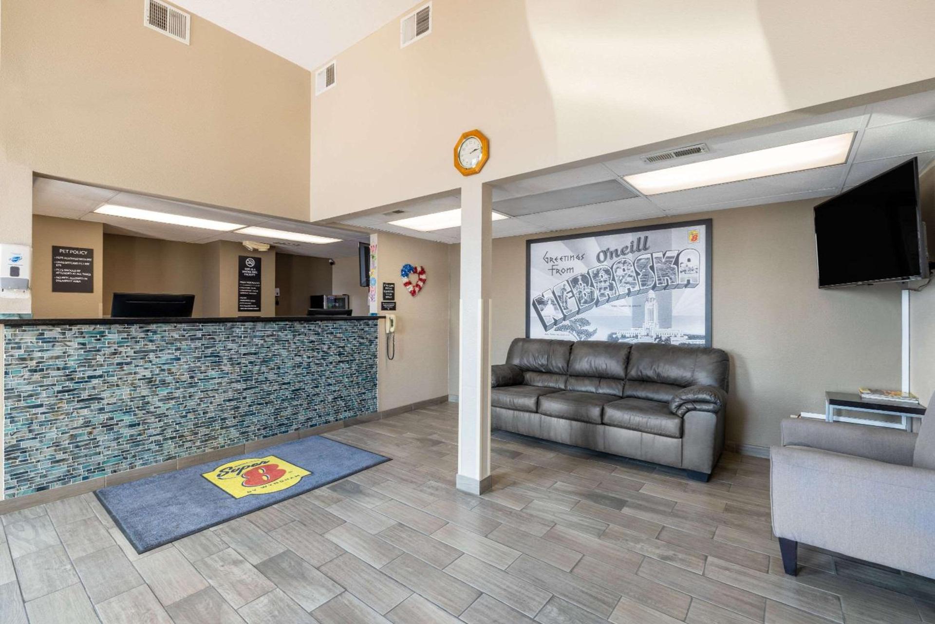 Super 8 by Wyndham O Neill NE photo 5