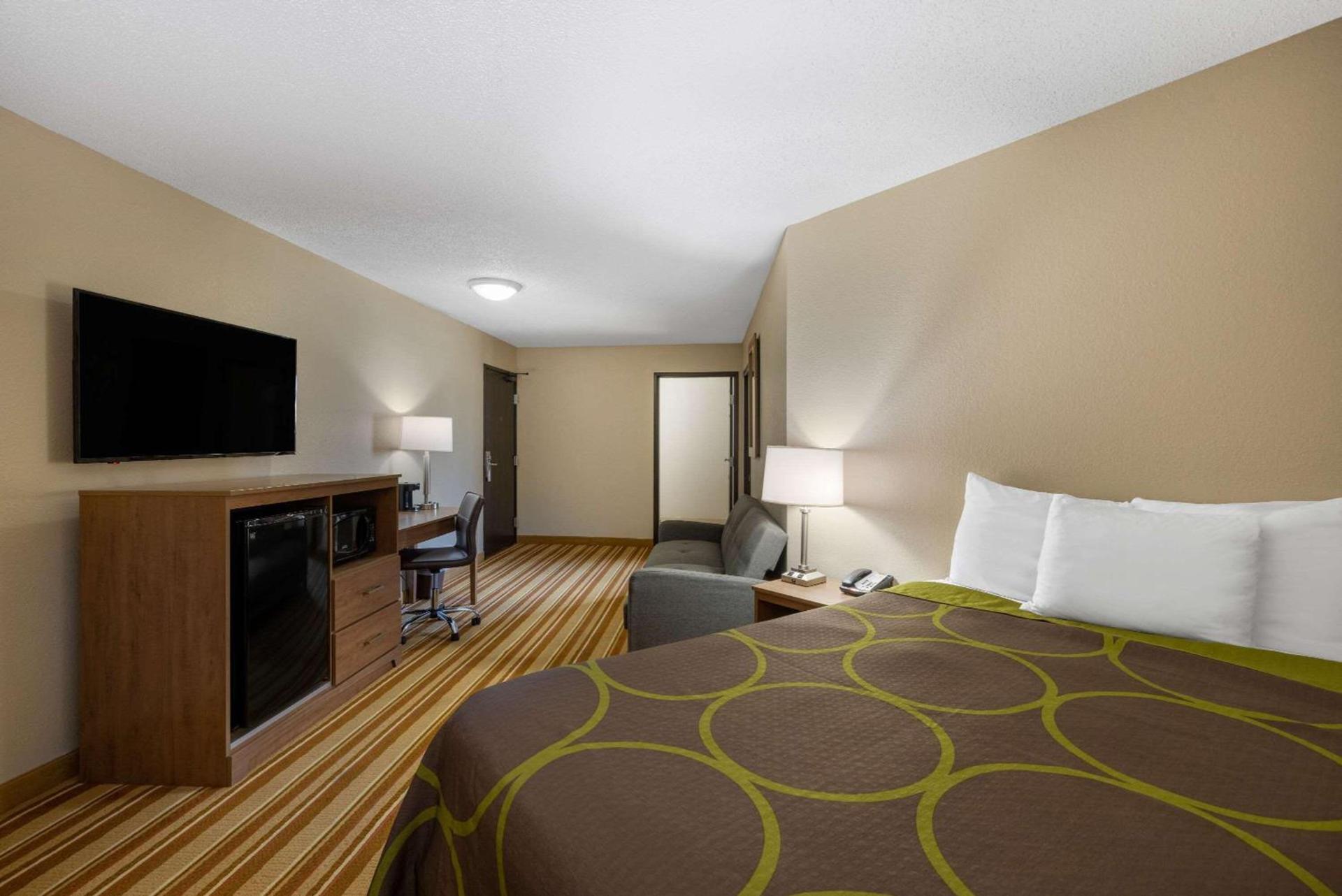 Super 8 by Wyndham O Neill NE photo 10