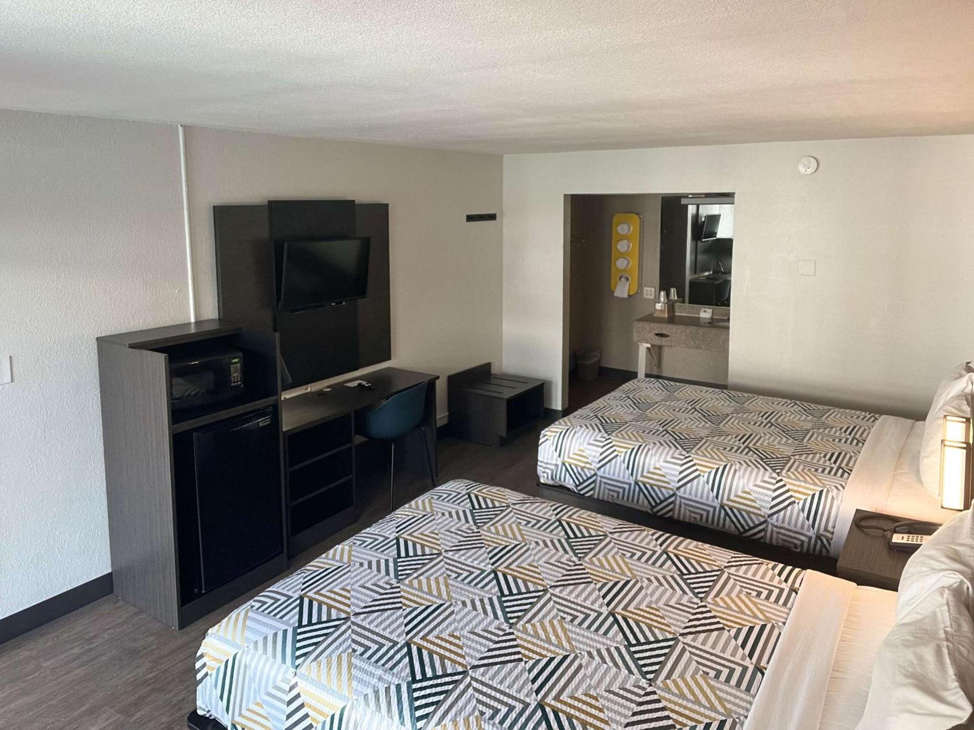 Motel 6 Glendale Phoenix photo 48