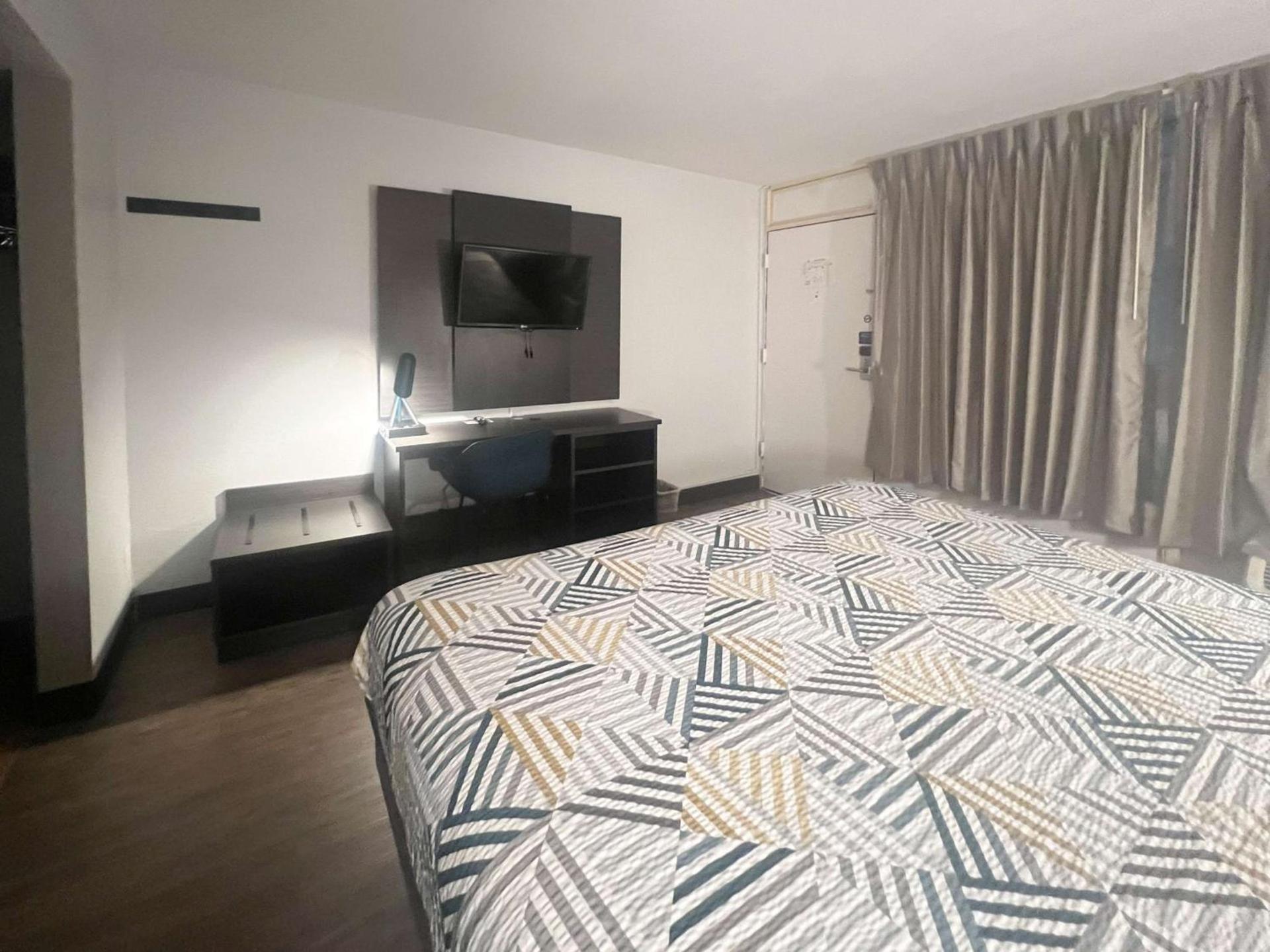 Motel 6 Glendale Phoenix photo 49