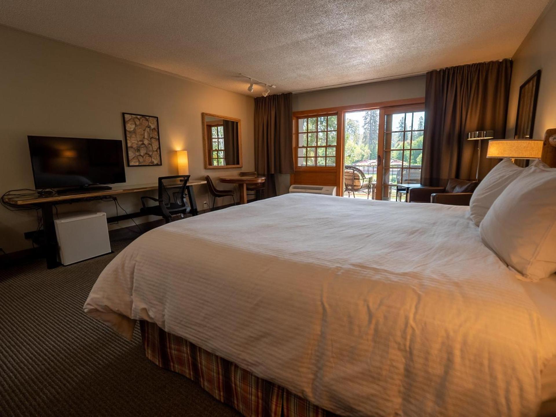 The Lodge at Riverside photo 50