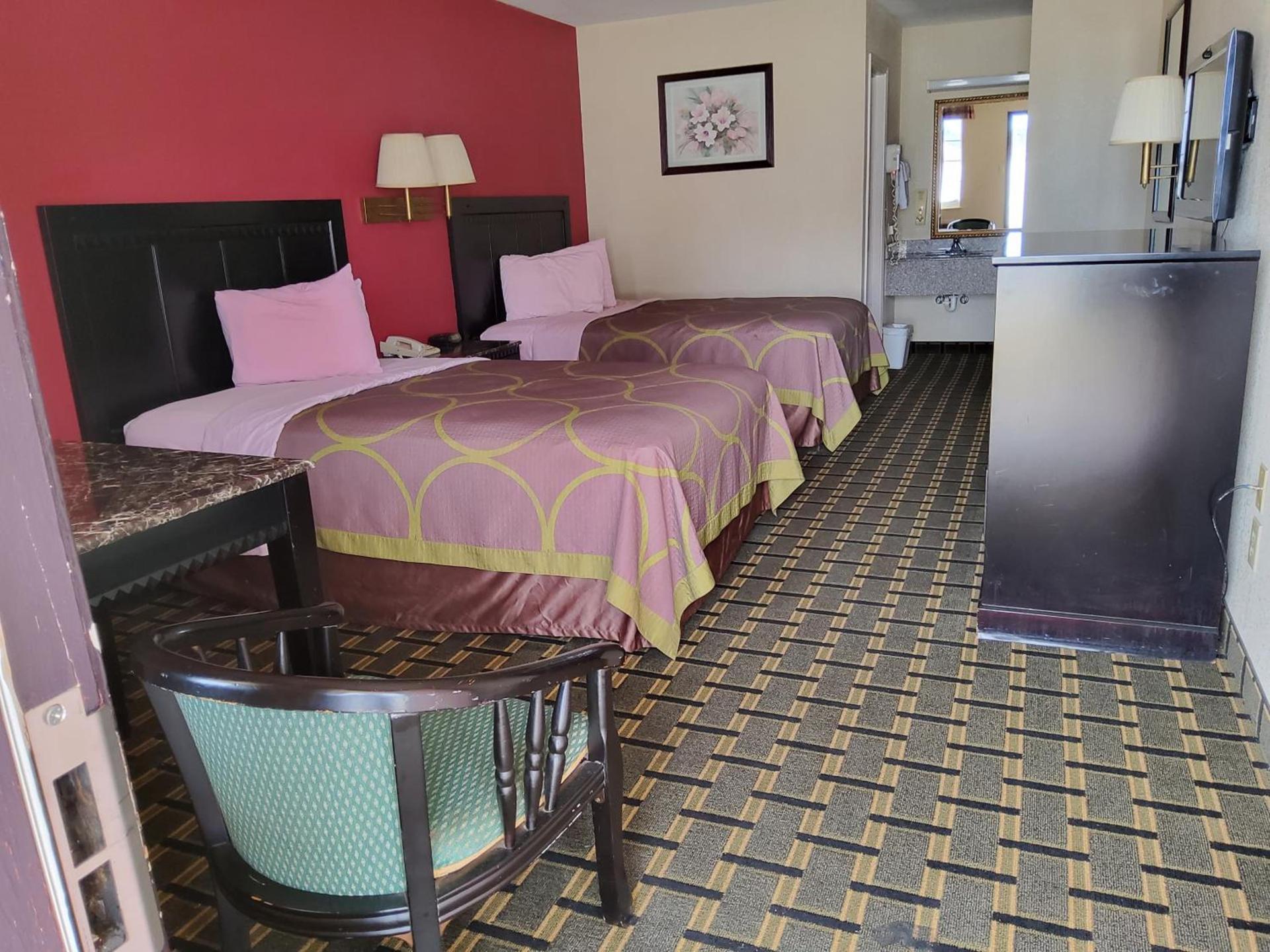 Budget Inn photo 36