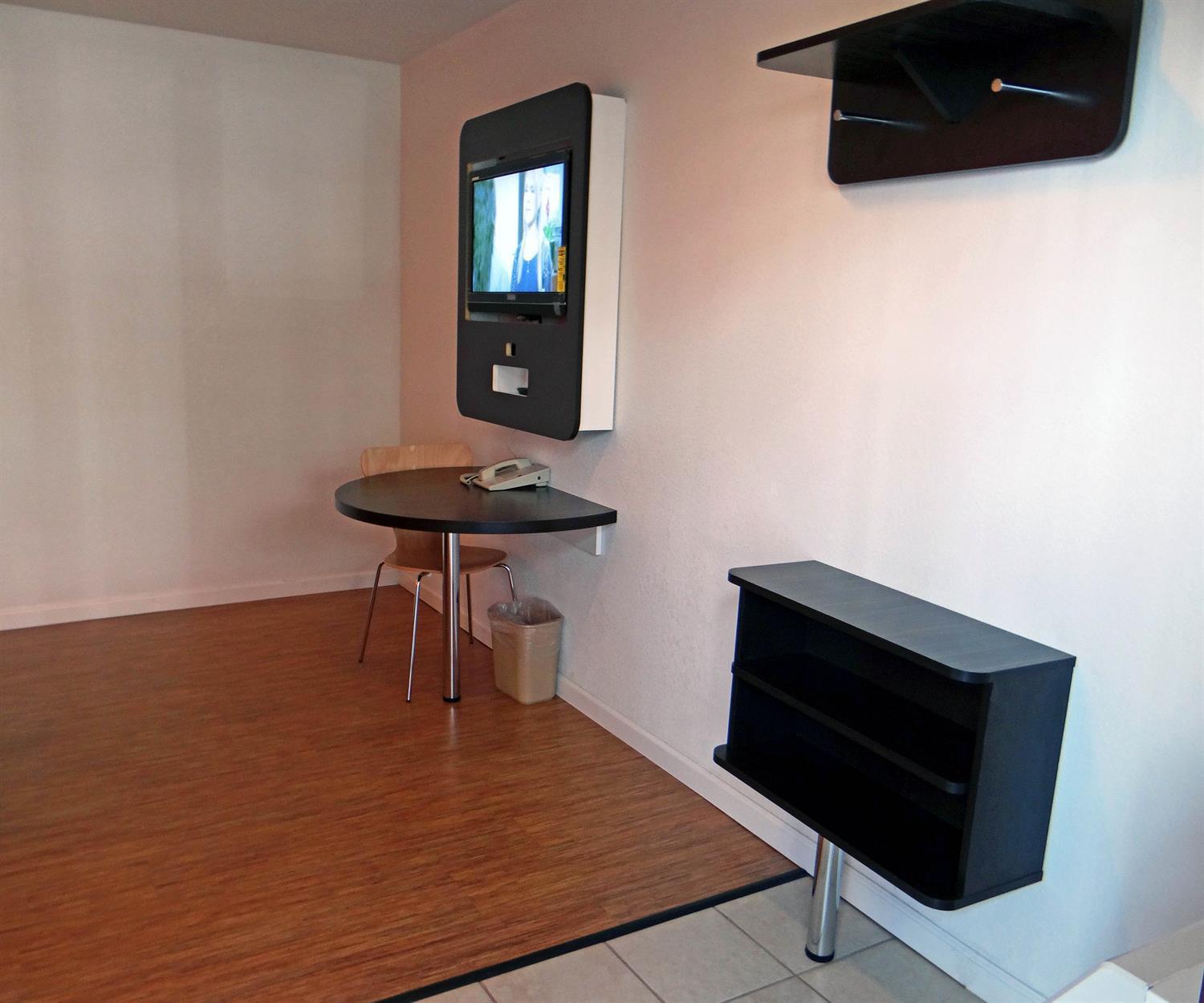 Motel 6 Baltimore MD photo 5