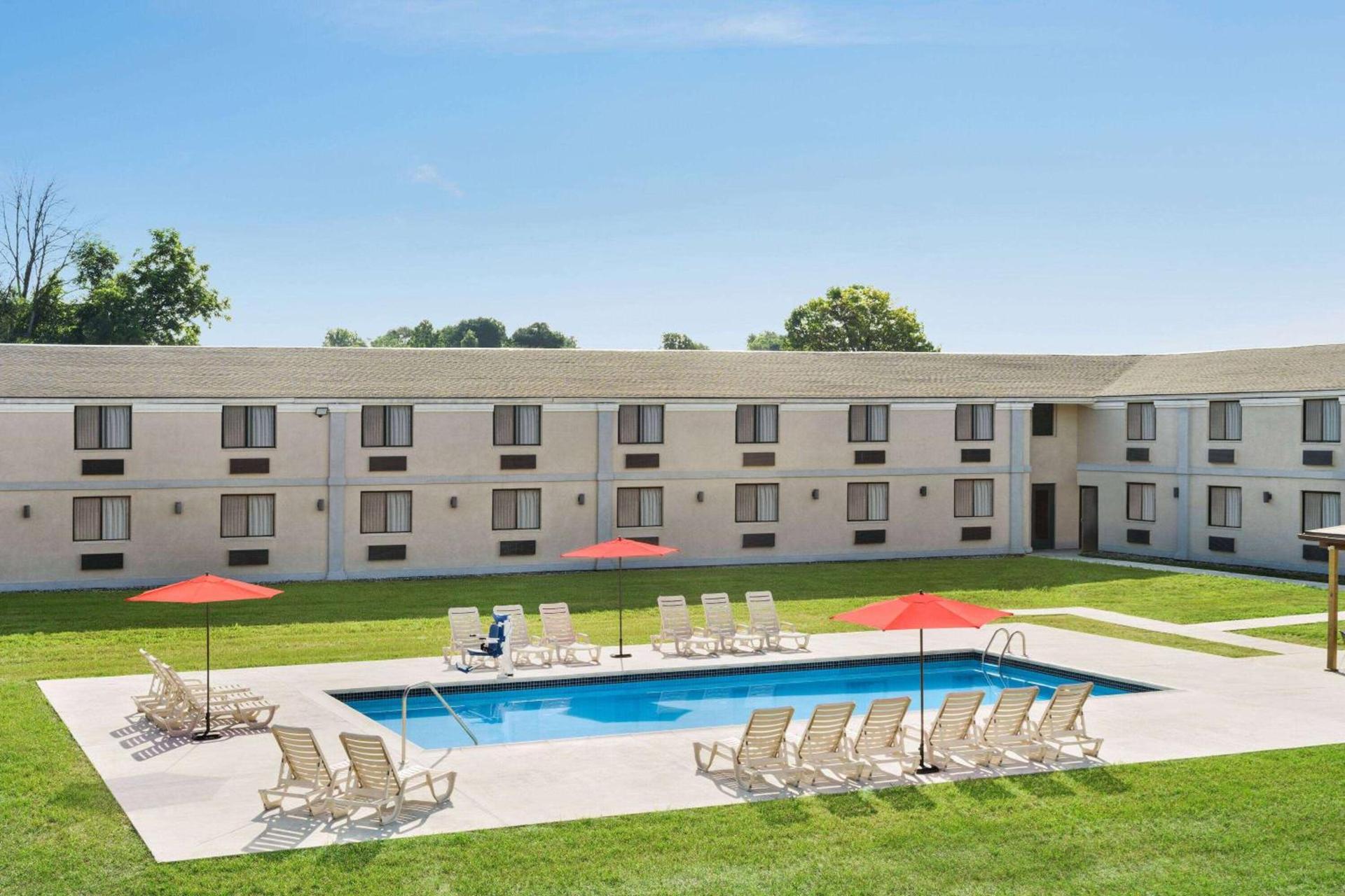Ramada by Wyndham Allentown Bethlehem photo 10