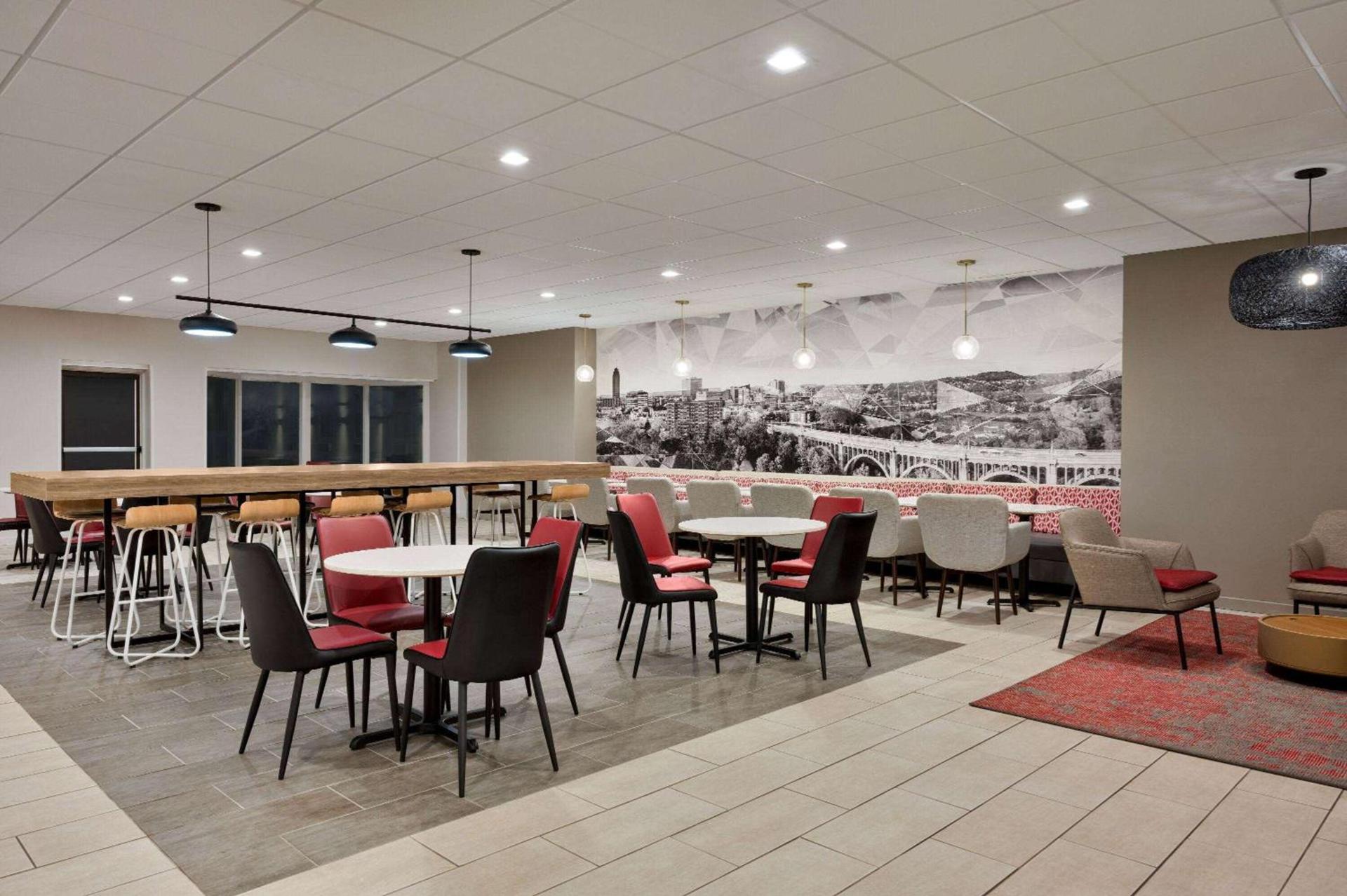 Ramada by Wyndham Allentown Bethlehem photo 13
